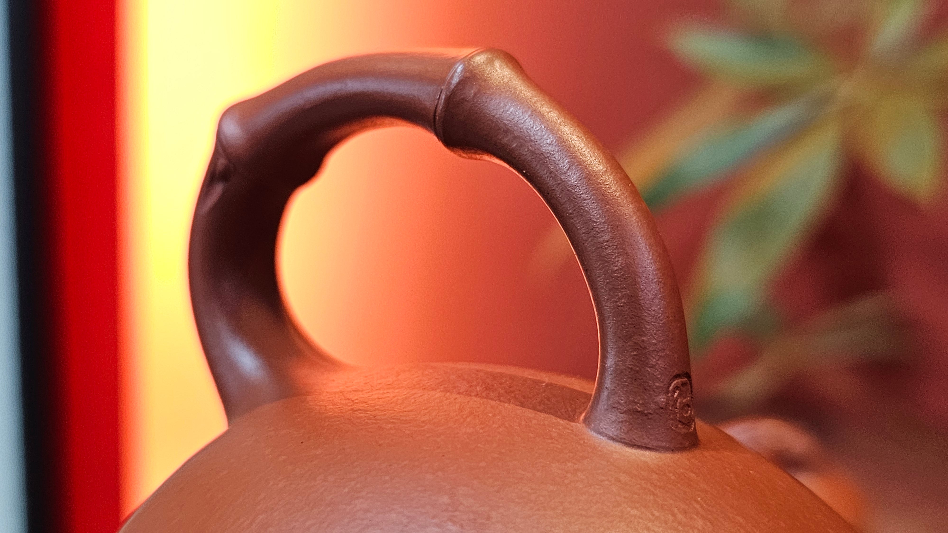 《高风亮节》"Gao Feng Liang Jie", 218.3ml, Ornate 花器! ~ Xiao Mei Yao Zhu Ni 小煤窑朱泥,  by Craftsman Shi Yun 石芸 ~ Congratulations!to Ms D.L.! 1440hrs 15th Sept 2025, Minot, ND!