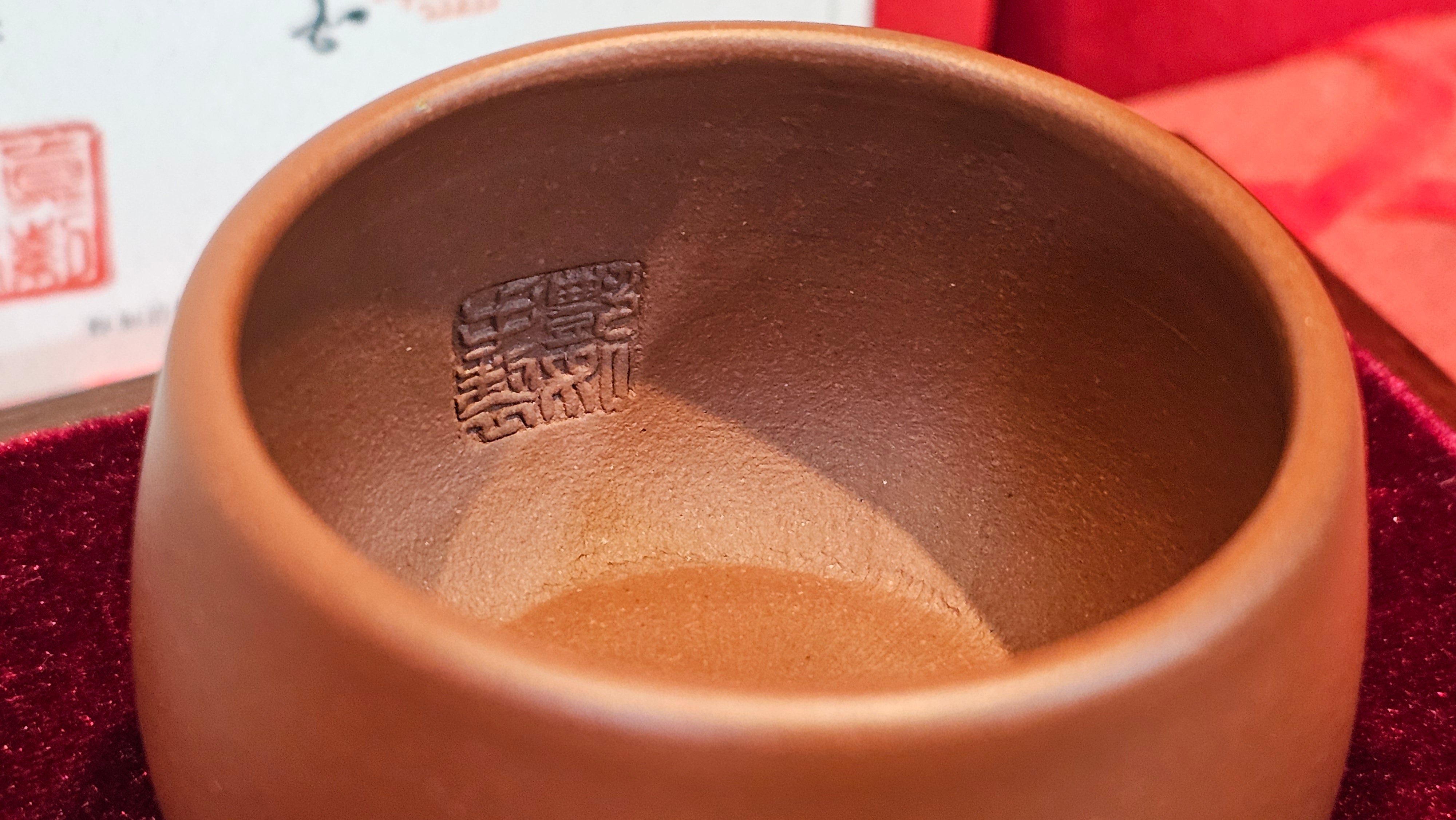 《杯》"Bei" ~ Cup, 100.6ml (when full), Di Cao Qing Zi Ni 底槽青紫泥 ~ Crafted by L3A Consummate Master Artist Li Yan Ru 李艳如 ~ Congratulations to Mr T.A., 1939hrs 24th June 2025, Samorin, Slovakia 🇸🇰.