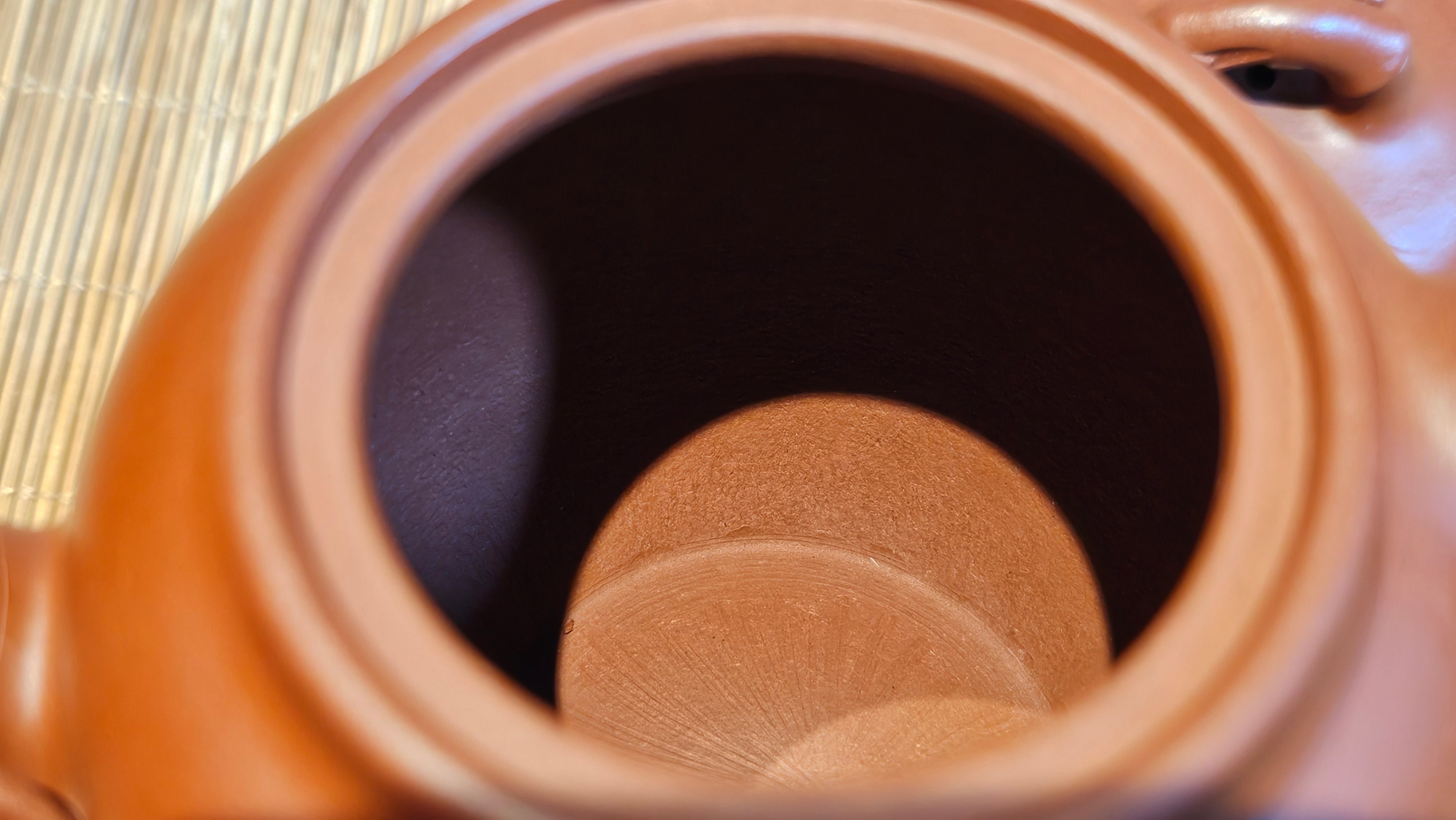 《高风亮节》"Gao Feng Liang Jie", 218.3ml, Ornate 花器! ~ Xiao Mei Yao Zhu Ni 小煤窑朱泥,  by Craftsman Shi Yun 石芸 ~ Congratulations!to Ms D.L.! 1440hrs 15th Sept 2025, Minot, ND!