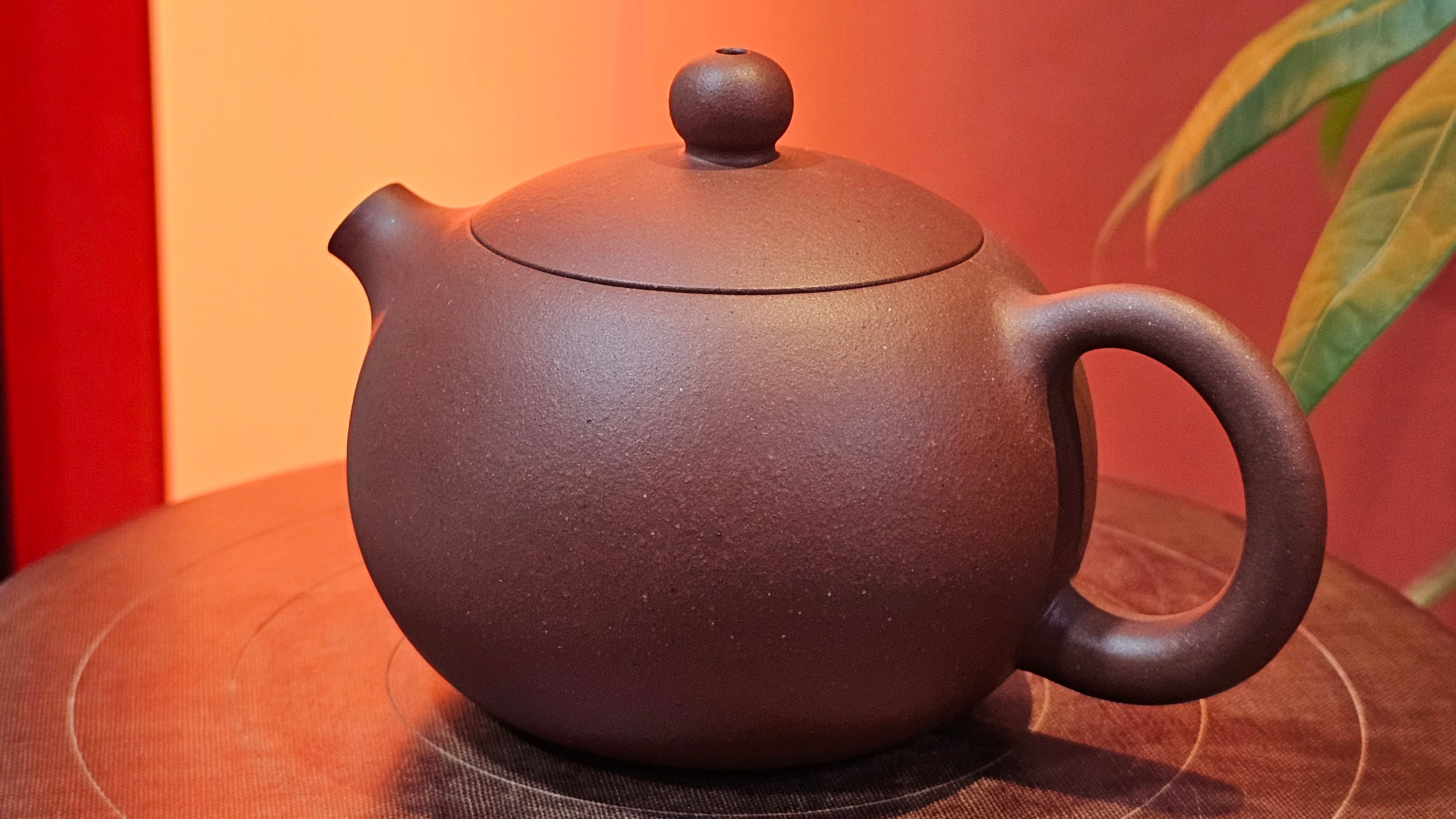 Xi Shi 西施, 168.5ml, Di Cao Qing Zi Ni 底槽青紫泥, by Craftsman Gu Xiao Ming 顾小明 ~ Congratulations to Mr D.T., 2359hrs 29th June 2025, Singapore 🇸🇬.