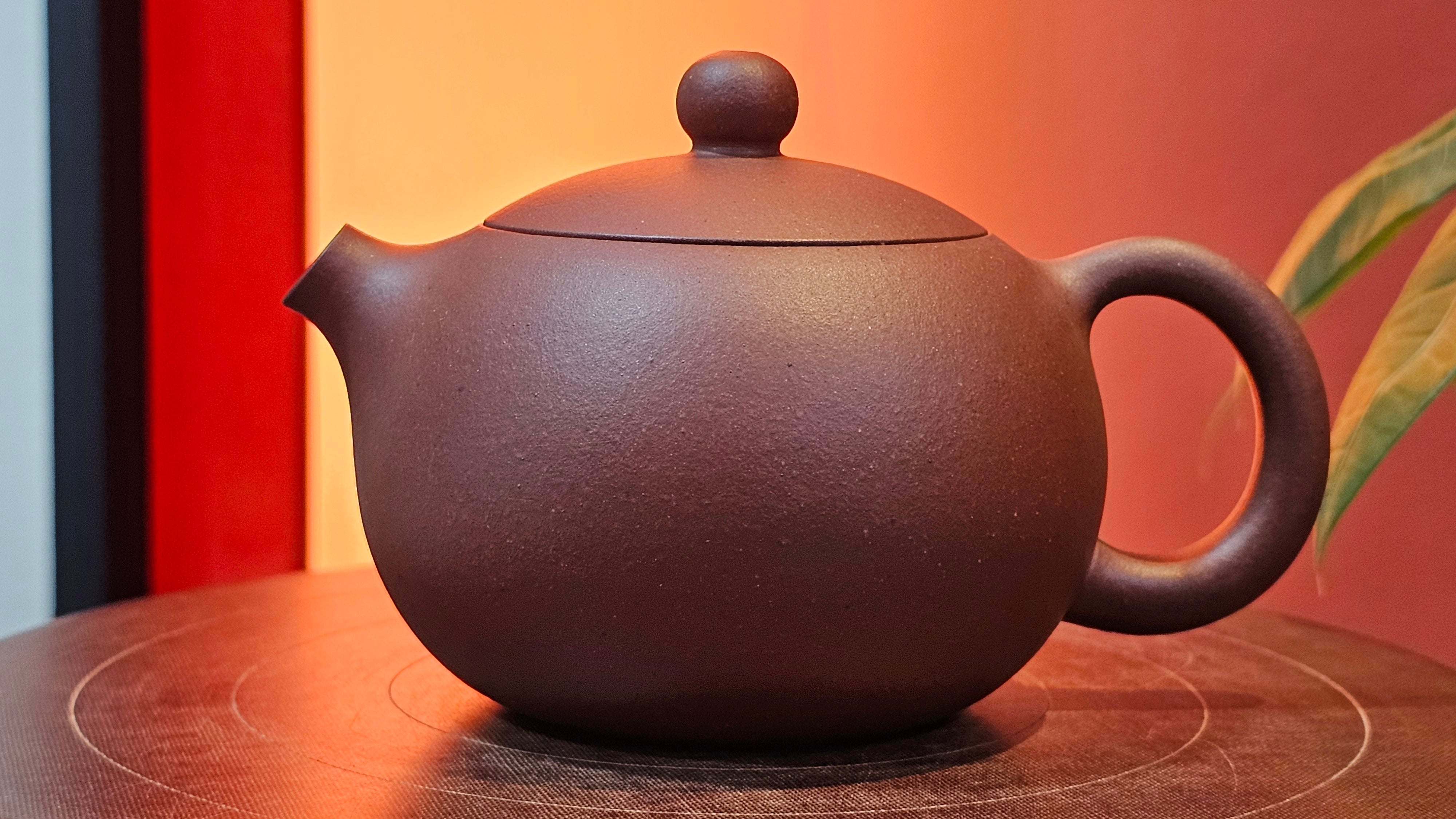 Xi Shi 西施, 168.5ml, Di Cao Qing Zi Ni 底槽青紫泥, by Craftsman Gu Xiao Ming 顾小明 ~ Congratulations to Mr D.T., 2359hrs 29th June 2025, Singapore 🇸🇬.