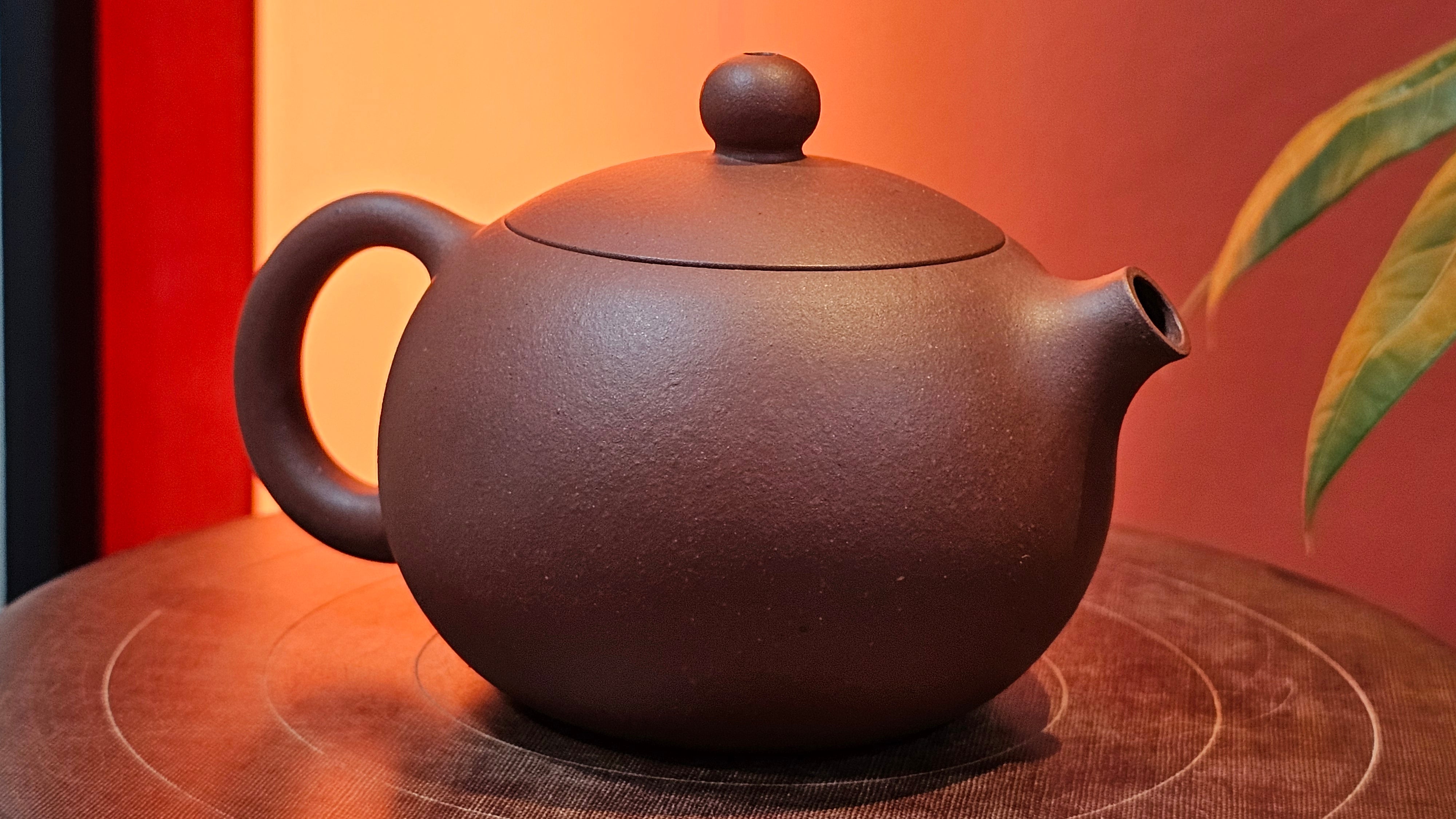 Xi Shi 西施, 168.5ml, Di Cao Qing Zi Ni 底槽青紫泥, by Craftsman Gu Xiao Ming 顾小明 ~ Congratulations to Mr D.T., 2359hrs 29th June 2025, Singapore 🇸🇬.