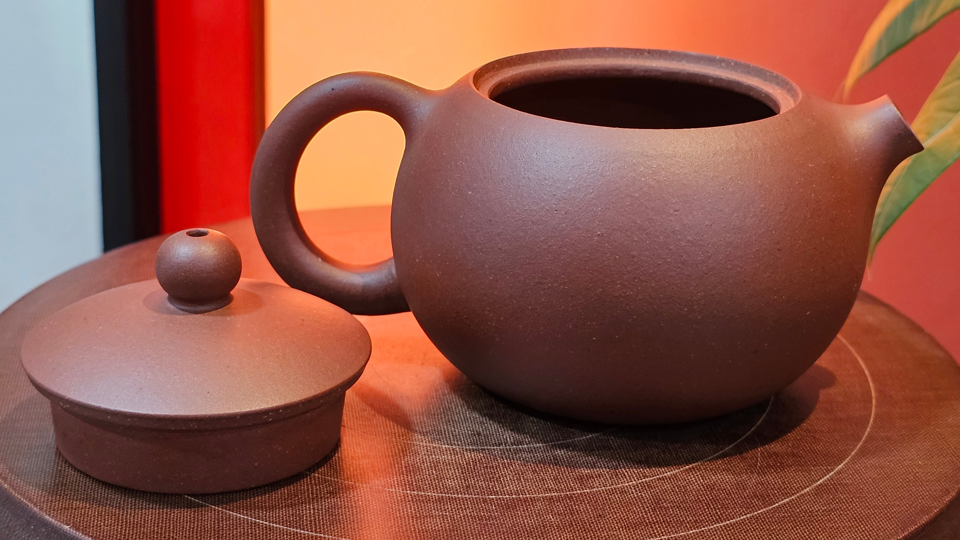 Xi Shi 西施, 168.5ml, Di Cao Qing Zi Ni 底槽青紫泥, by Craftsman Gu Xiao Ming 顾小明 ~ Congratulations to Mr D.T., 2359hrs 29th June 2025, Singapore 🇸🇬.