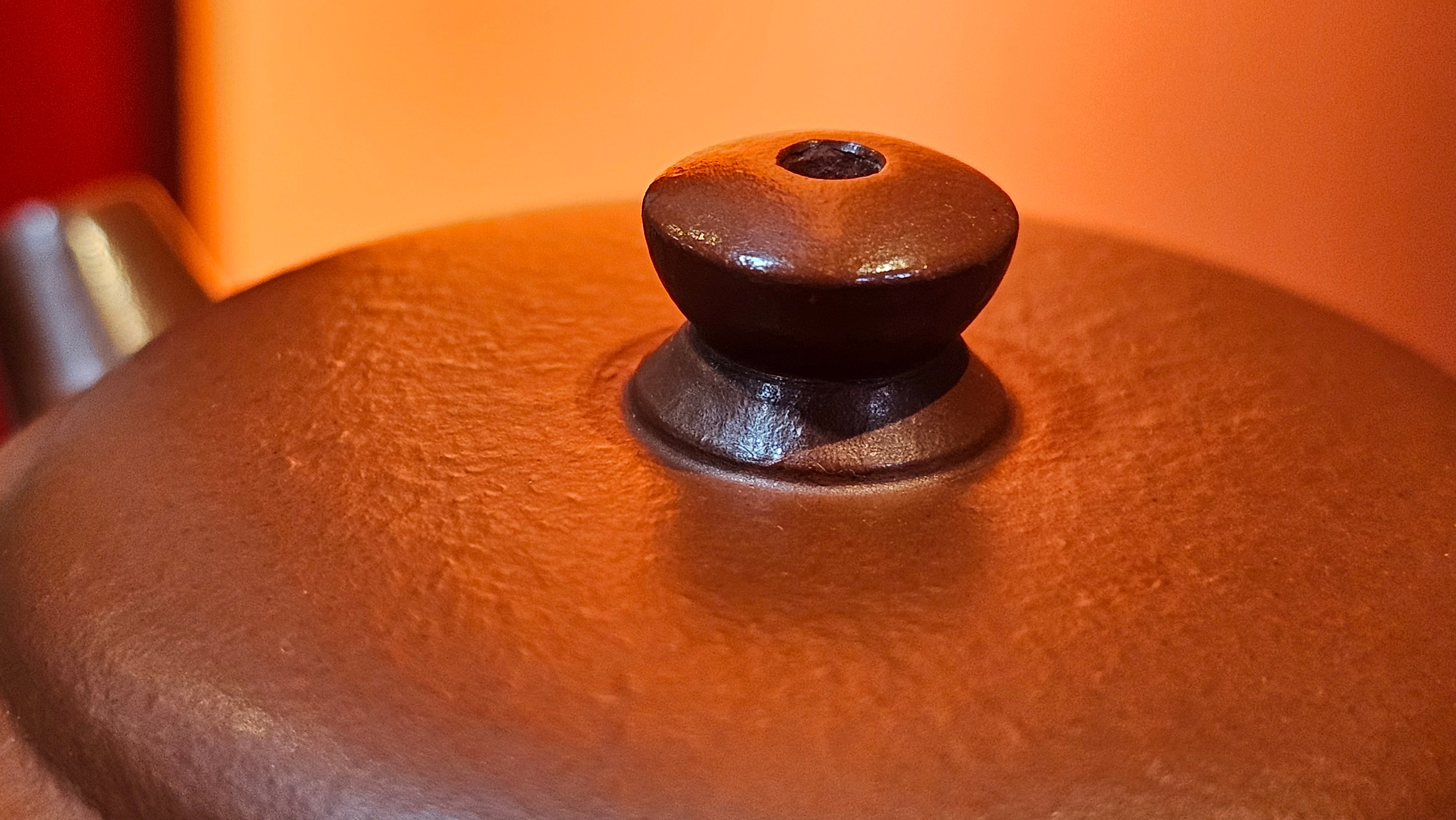 De Zhong 德钟 (Ai De Zhong 矮德钟), 120.9ml, Xiao Mei Yao Zhu Ni 小煤窑朱泥, by Craftsman Shi Yun 石芸 ~ Congratulations to Mr J.A., 1031hrs 5th July 2025, Farmville, NC.