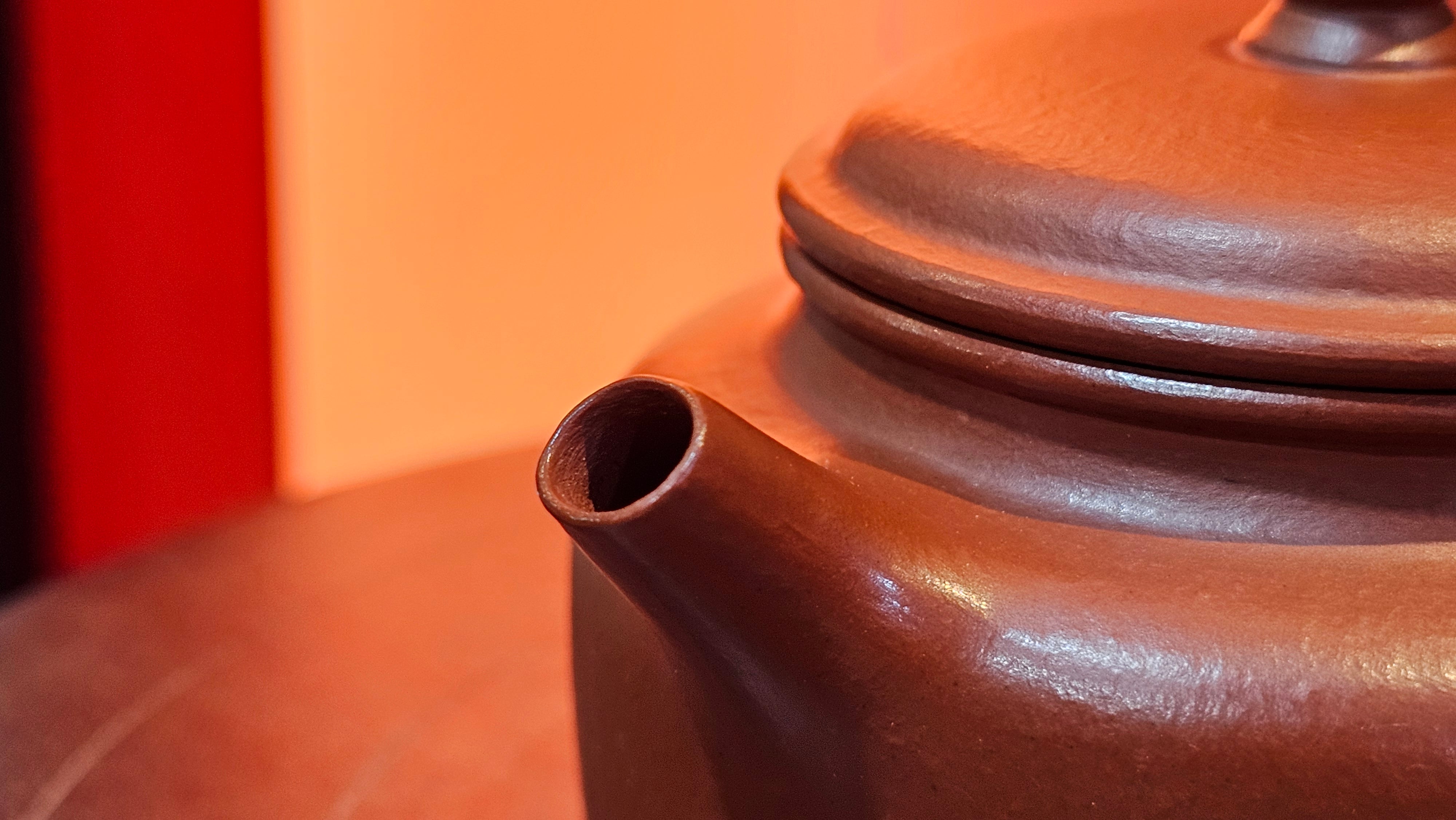 De Zhong 德钟 (Ai De Zhong 矮德钟), 120.9ml, Xiao Mei Yao Zhu Ni 小煤窑朱泥, by Craftsman Shi Yun 石芸 ~ Congratulations to Mr J.A., 1031hrs 5th July 2025, Farmville, NC.