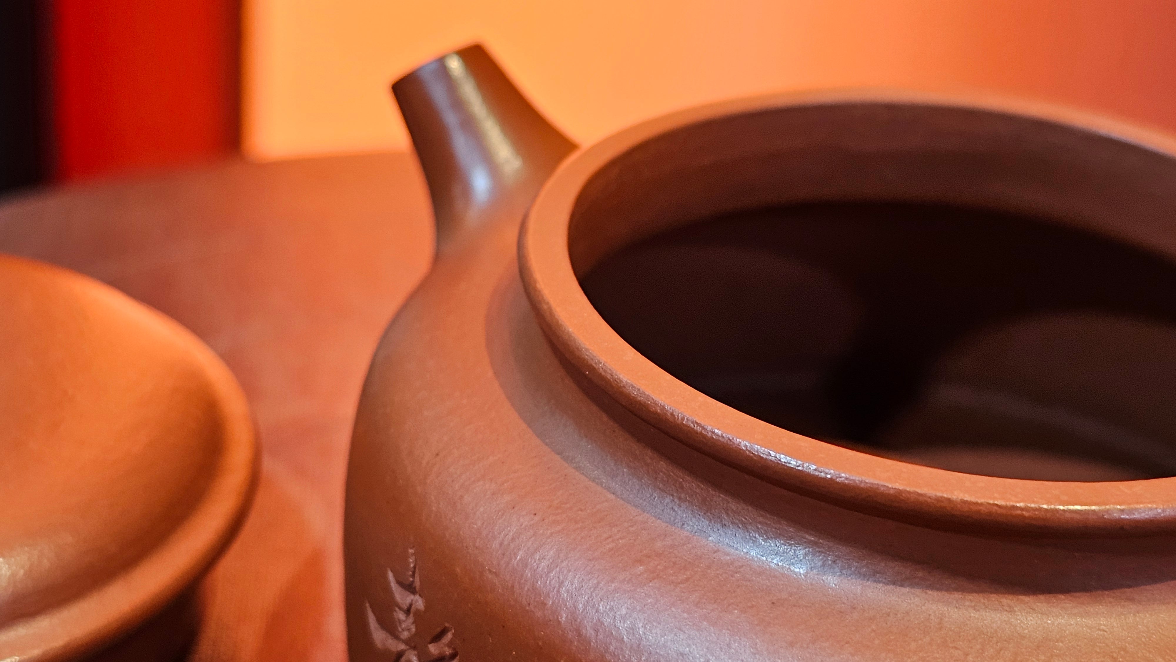 De Zhong 德钟 (Ai De Zhong 矮德钟), 120.9ml, Xiao Mei Yao Zhu Ni 小煤窑朱泥, by Craftsman Shi Yun 石芸 ~ Congratulations to Mr J.A., 1031hrs 5th July 2025, Farmville, NC.