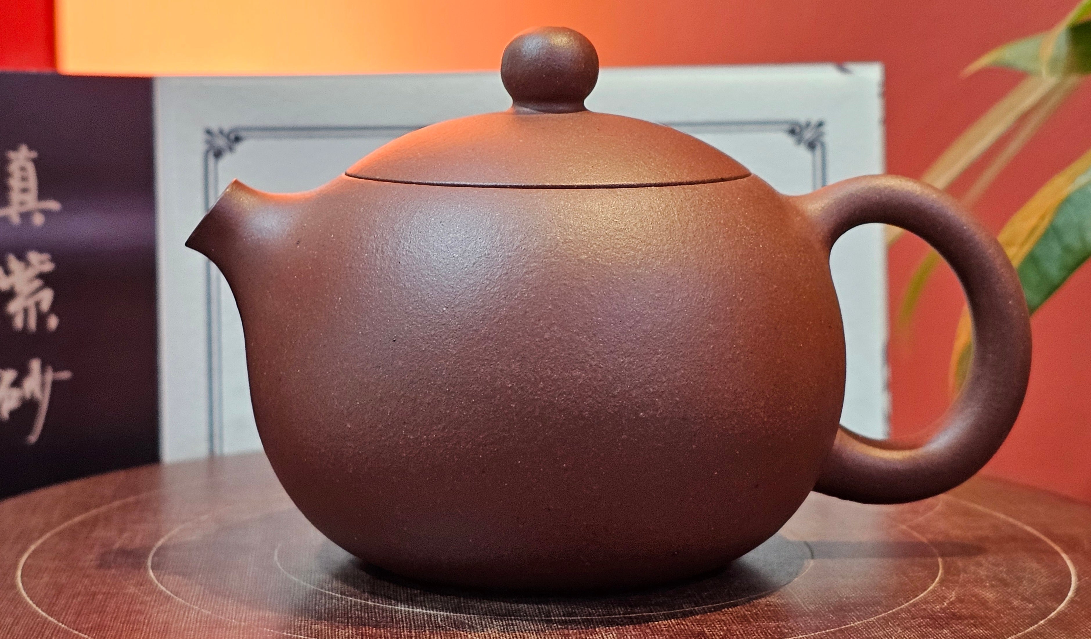 Xi Shi 西施, 164.8ml, Di Cao Qing Zi Ni 底槽青紫泥, by Craftsman Gu Xiao Ming 顾小明 ~ Congratulations to Mr M.P., 1353hrs 2nd July 2025, Bucharest, Romania 🇷🇴.