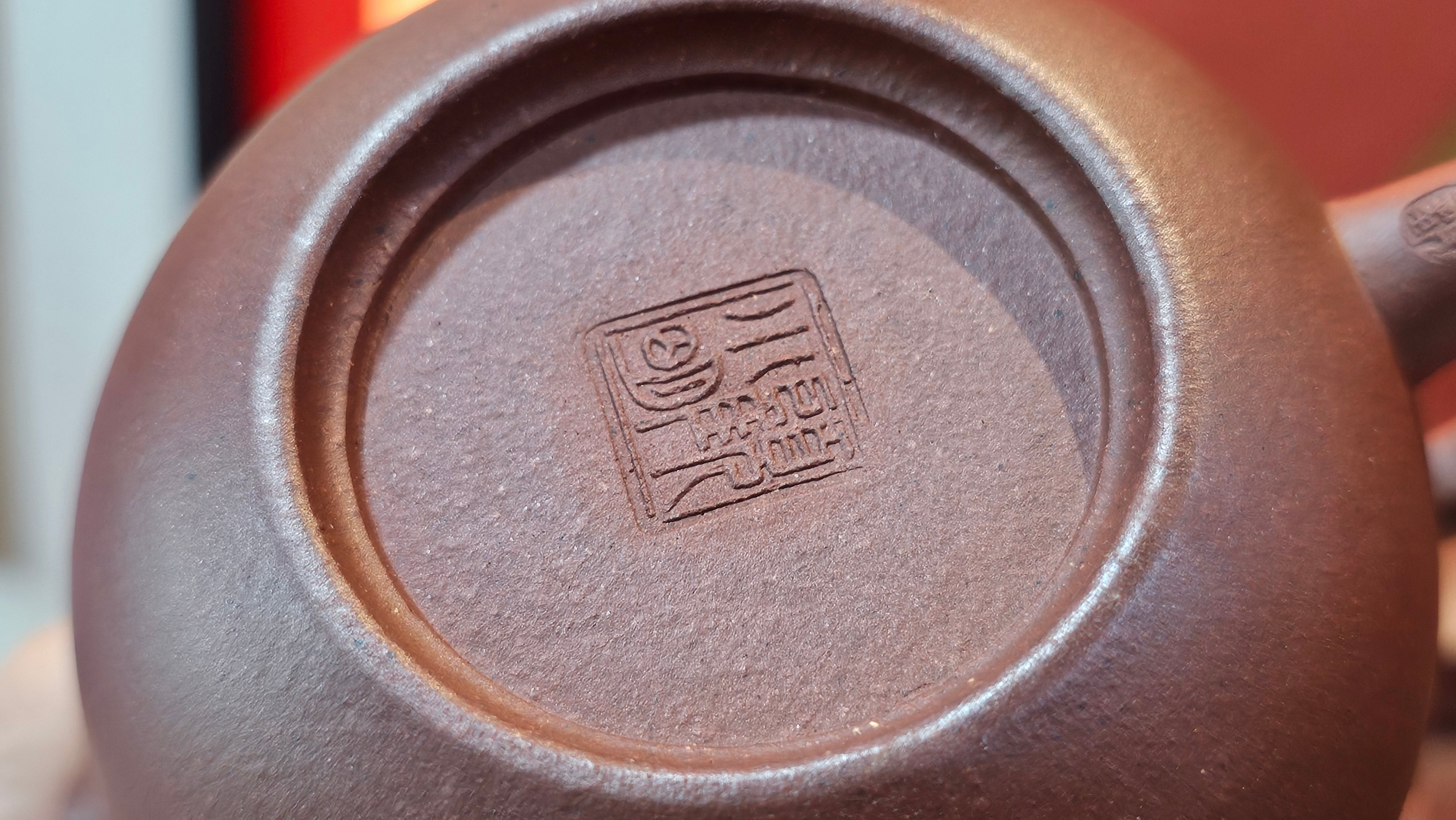 Xi Shi 西施, 164.8ml, Di Cao Qing Zi Ni 底槽青紫泥, by Craftsman Gu Xiao Ming 顾小明 ~ Congratulations to Mr M.P., 1353hrs 2nd July 2025, Bucharest, Romania 🇷🇴.