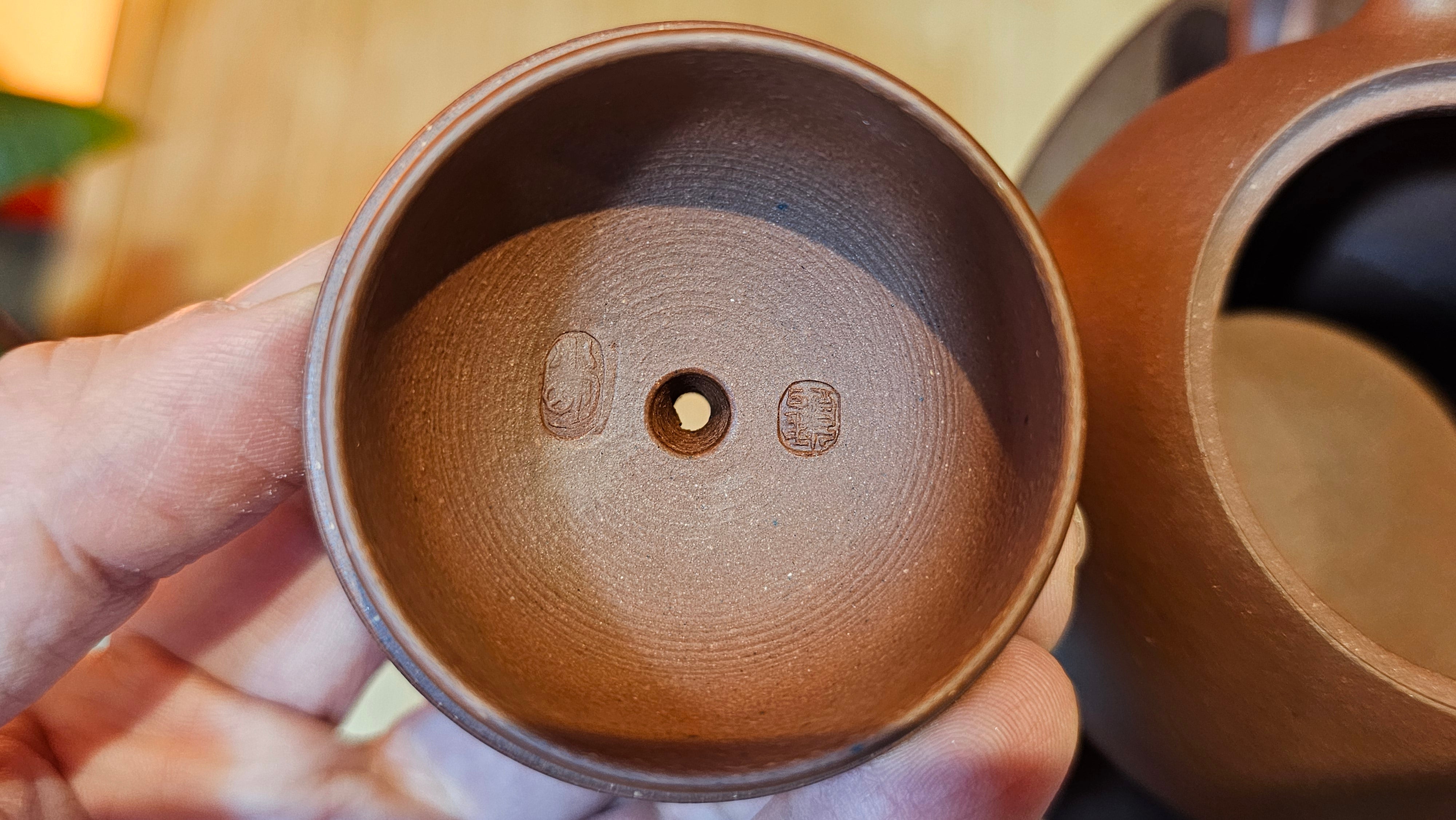 Xi Shi 西施, 164.8ml, Di Cao Qing Zi Ni 底槽青紫泥, by Craftsman Gu Xiao Ming 顾小明 ~ Congratulations to Mr M.P., 1353hrs 2nd July 2025, Bucharest, Romania 🇷🇴.