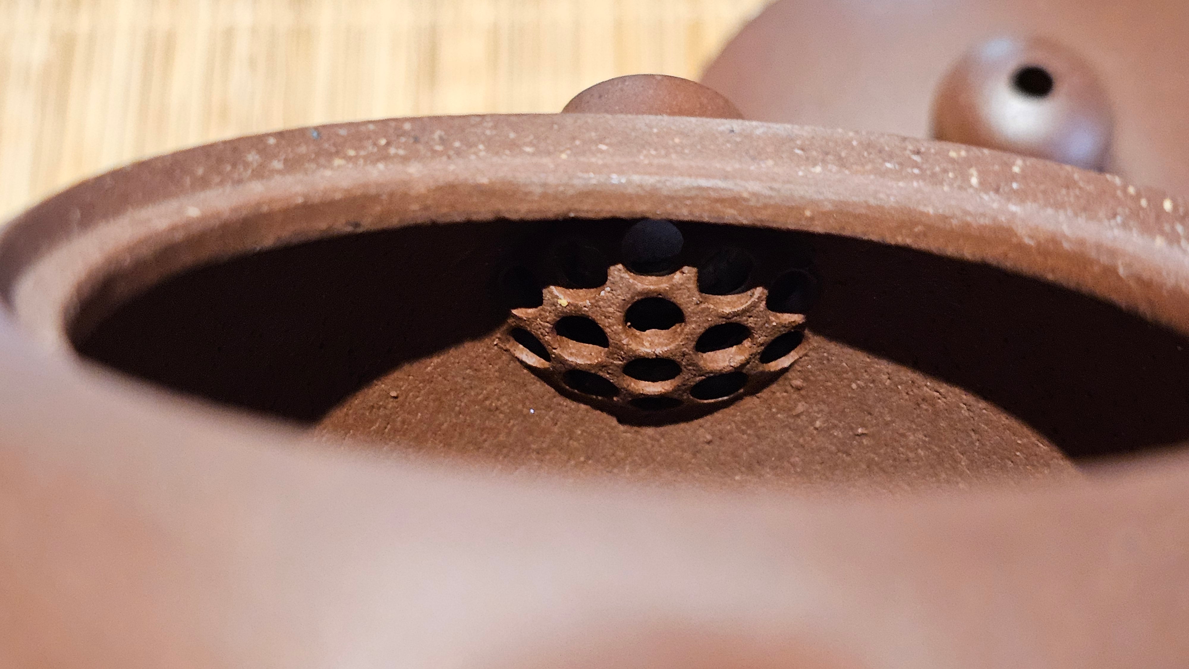 Xi Shi 西施, 164.8ml, Di Cao Qing Zi Ni 底槽青紫泥, by Craftsman Gu Xiao Ming 顾小明 ~ Congratulations to Mr M.P., 1353hrs 2nd July 2025, Bucharest, Romania 🇷🇴.