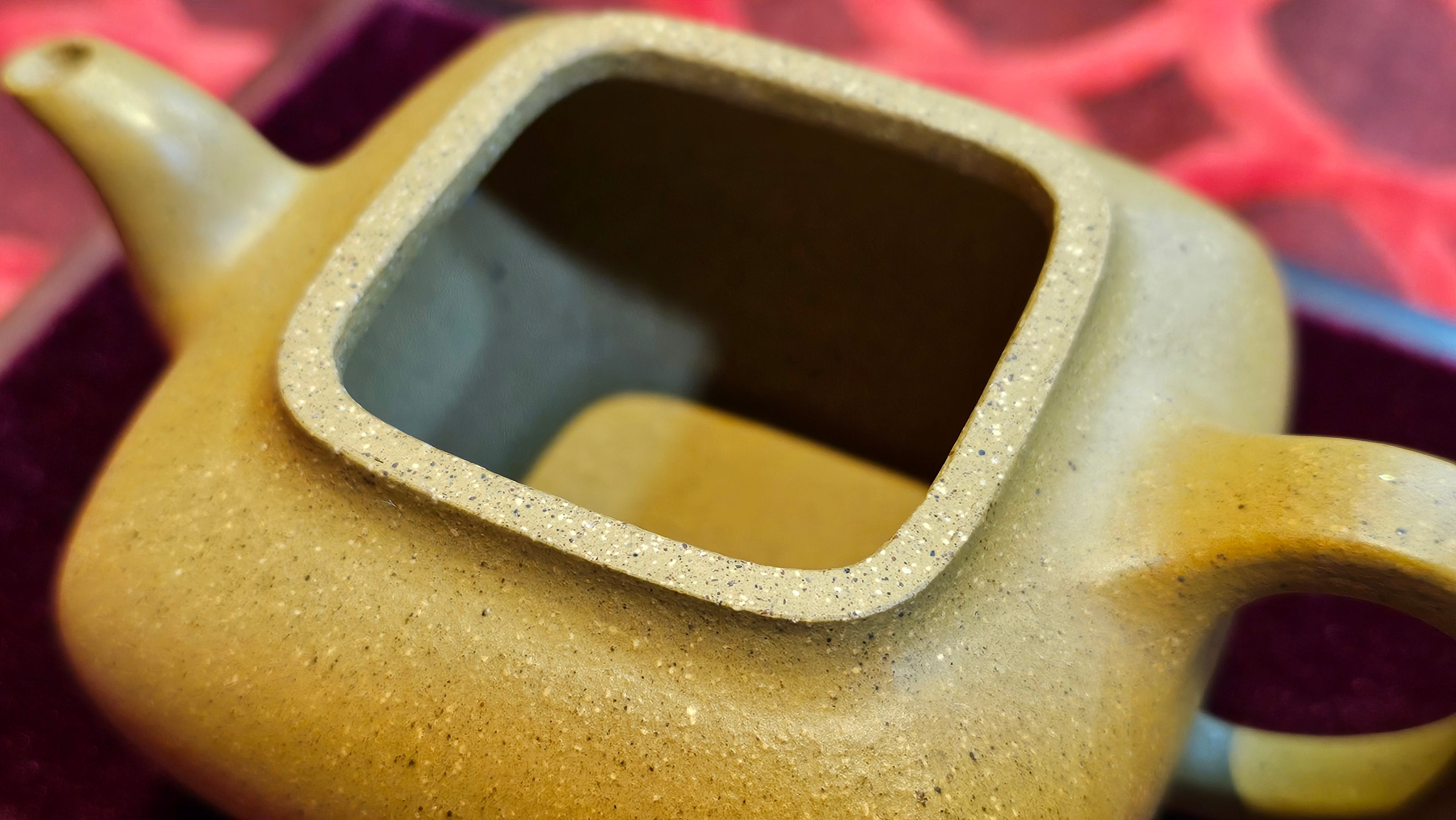 《传炉》"Chuan Lu", 147.5ml, Ben Shan Duan Ni 本山段泥 ~ Crafted by L3A Consummate Master Artist Li Yan Ru 李艳如 ~ Congratulations to Mr A.Y., 2228hrs 2nd July 2025, Millbrae, CA.