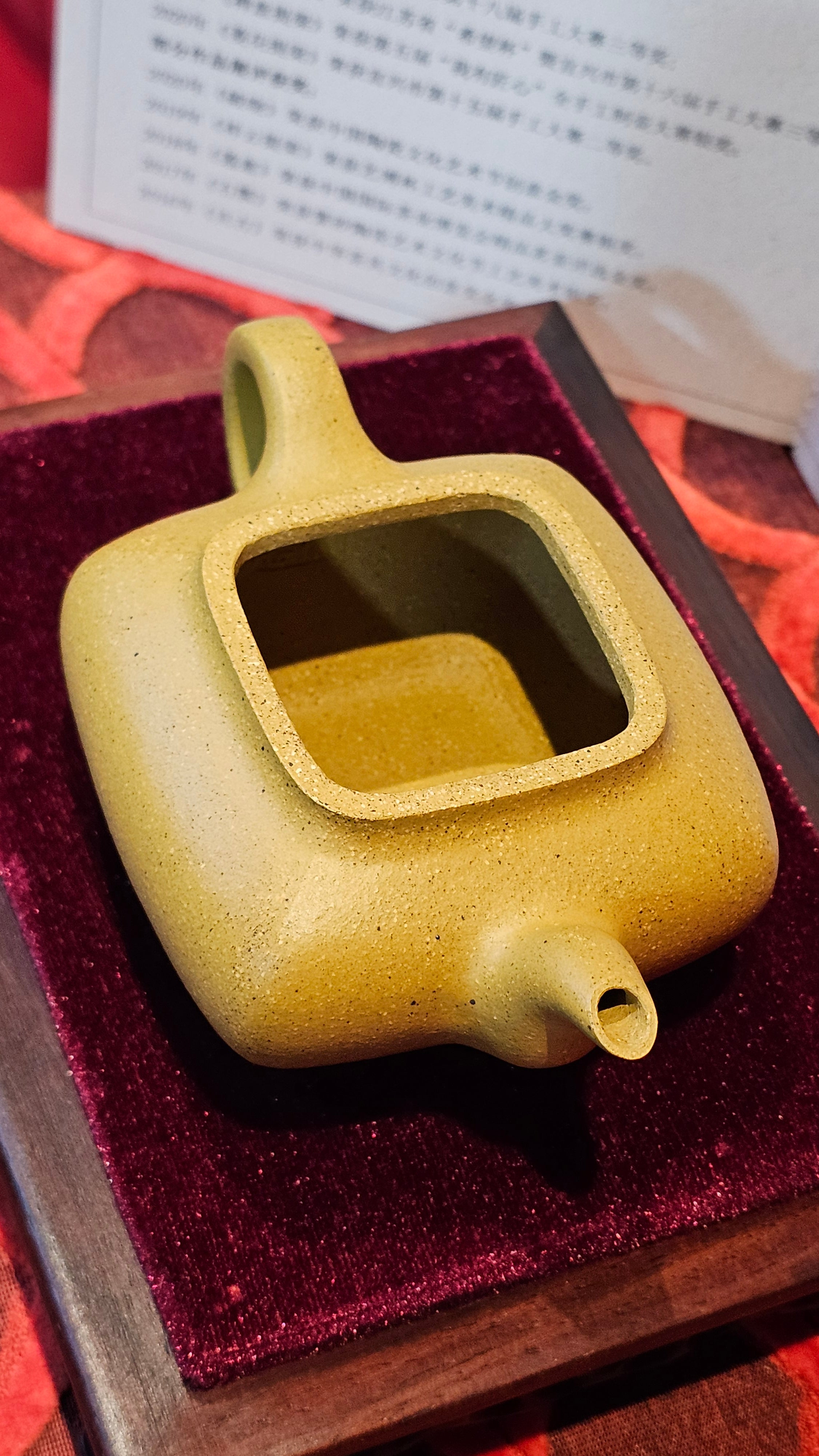 《传炉》"Chuan Lu", 147.5ml, Ben Shan Duan Ni 本山段泥 ~ Crafted by L3A Consummate Master Artist Li Yan Ru 李艳如 ~ Congratulations to Mr A.Y., 2228hrs 2nd July 2025, Millbrae, CA.