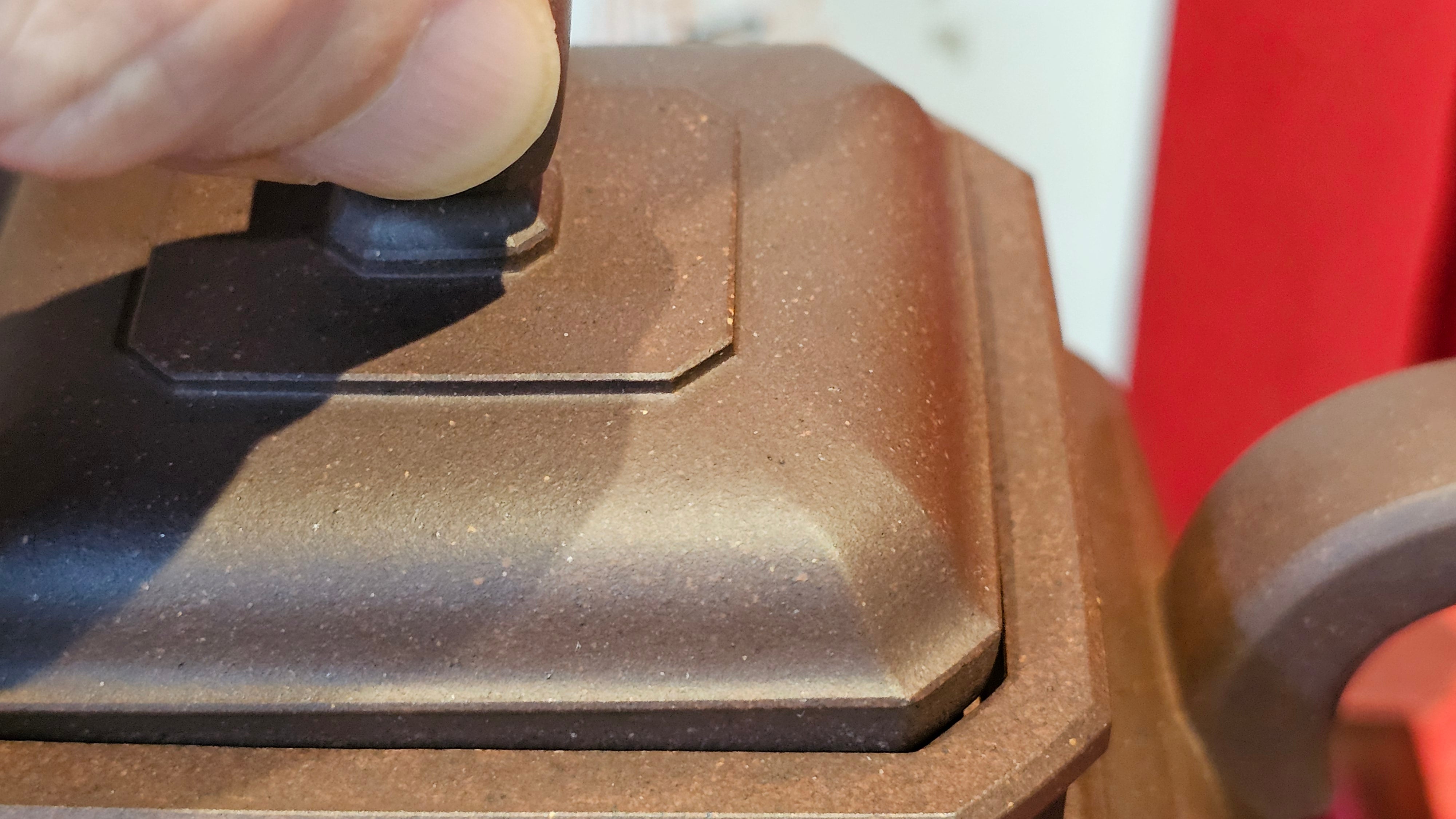 《将军》"Jiang Jun" ~ The General, 405.1ml, Di Cao Qing Zi Ni 底槽青紫泥, Crafted By L2A Senior Consummate Artist Yuan Hui 高级振兴技艺师兼高级工艺美术师~袁辉 ~ Congratulations to Mr A.A.! 0455hrs 18th Oct 2025, Port Franks! Canada🇨🇦.