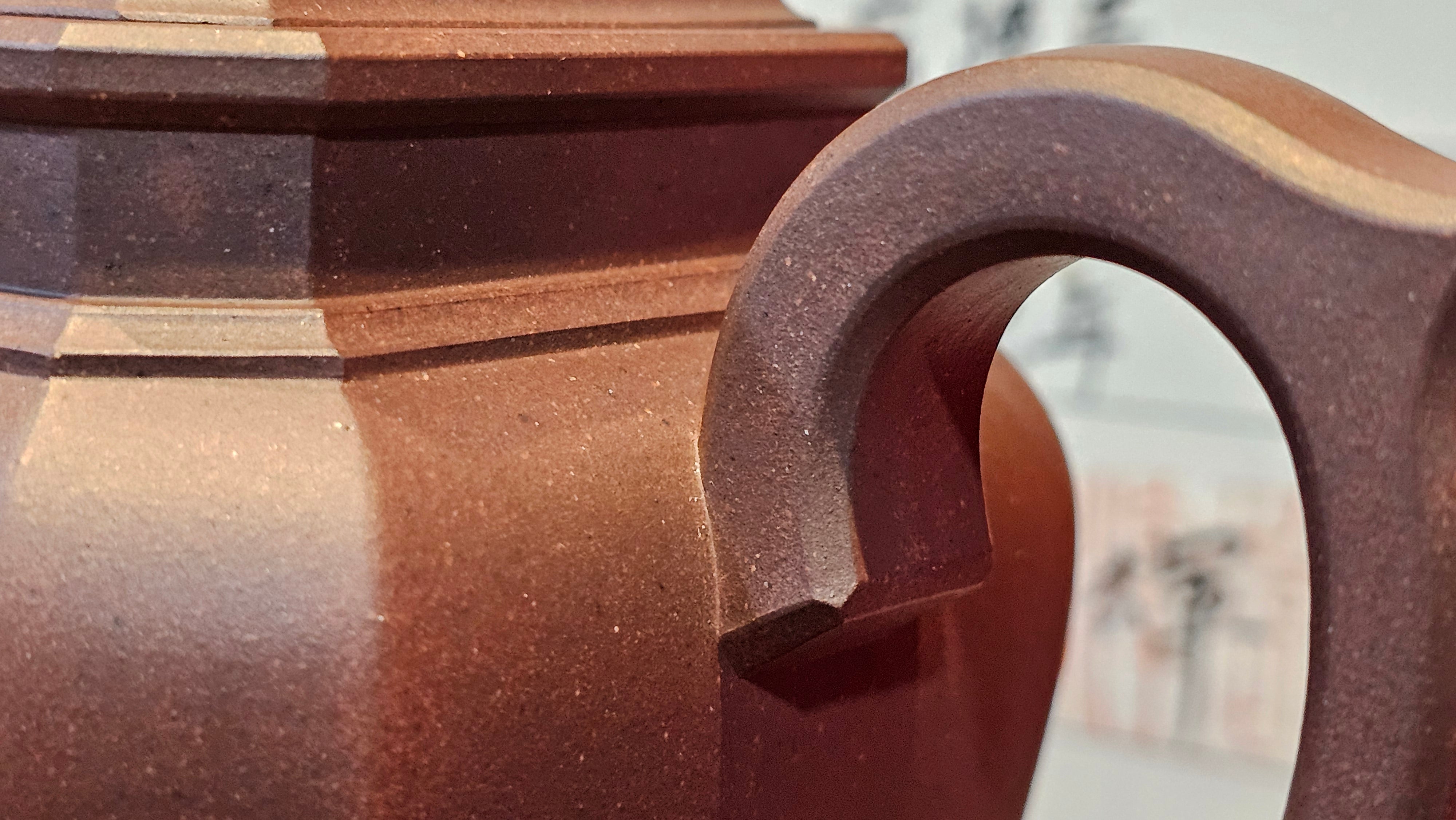 《将军》"Jiang Jun" ~ The General, 405.1ml, Di Cao Qing Zi Ni 底槽青紫泥, Crafted By L2A Senior Consummate Artist Yuan Hui 高级振兴技艺师兼高级工艺美术师~袁辉 ~ Congratulations to Mr A.A.! 0455hrs 18th Oct 2025, Port Franks! Canada🇨🇦.