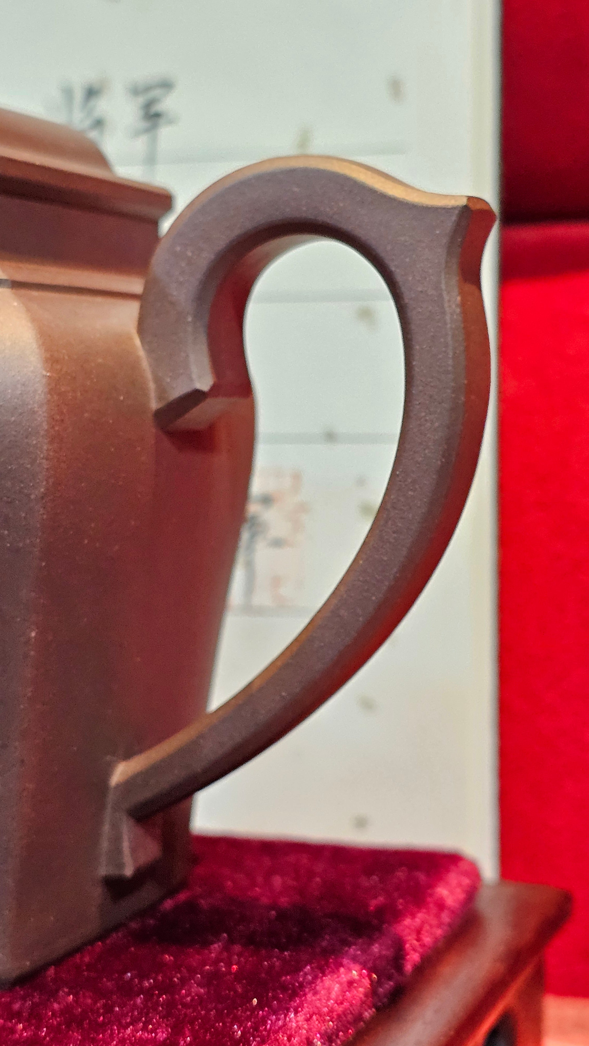 《将军》"Jiang Jun" ~ The General, 405.1ml, Di Cao Qing Zi Ni 底槽青紫泥, Crafted By L2A Senior Consummate Artist Yuan Hui 高级振兴技艺师兼高级工艺美术师~袁辉 ~ Congratulations to Mr A.A.! 0455hrs 18th Oct 2025, Port Franks! Canada🇨🇦.