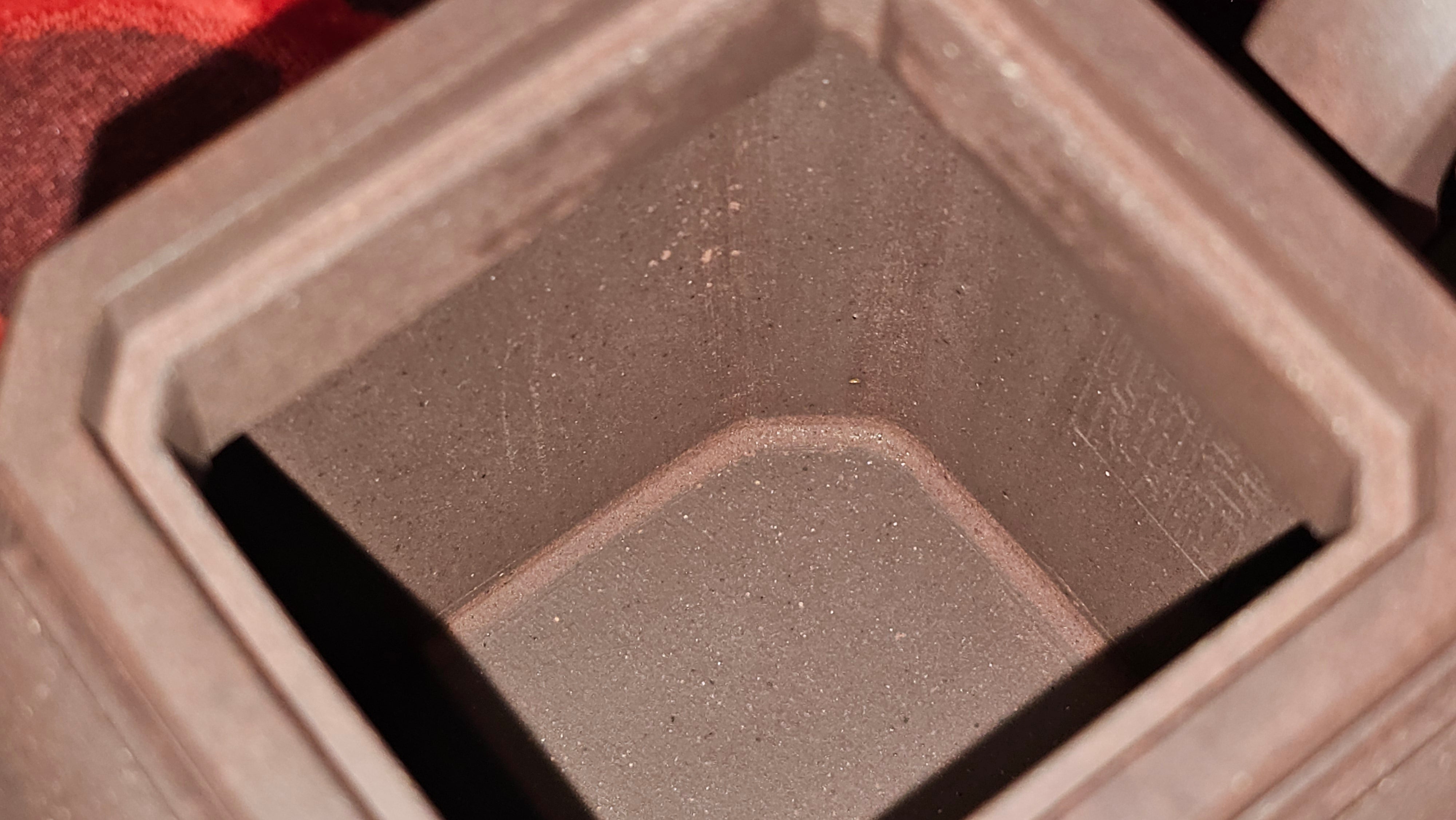 《将军》"Jiang Jun" ~ The General, 405.1ml, Di Cao Qing Zi Ni 底槽青紫泥, Crafted By L2A Senior Consummate Artist Yuan Hui 高级振兴技艺师兼高级工艺美术师~袁辉 ~ Congratulations to Mr A.A.! 0455hrs 18th Oct 2025, Port Franks! Canada🇨🇦.