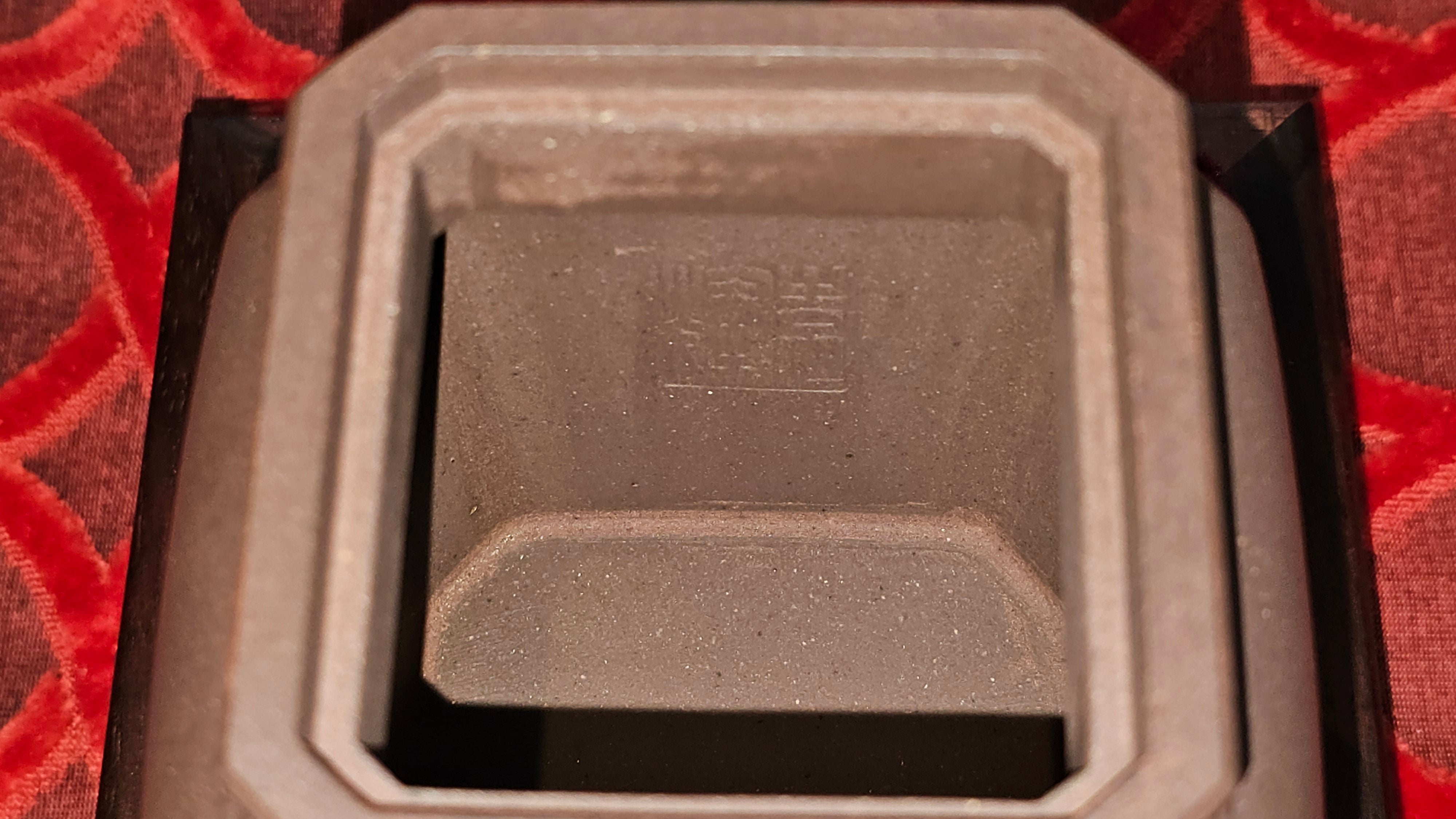 《将军》"Jiang Jun" ~ The General, 405.1ml, Di Cao Qing Zi Ni 底槽青紫泥, Crafted By L2A Senior Consummate Artist Yuan Hui 高级振兴技艺师兼高级工艺美术师~袁辉 ~ Congratulations to Mr A.A.! 0455hrs 18th Oct 2025, Port Franks! Canada🇨🇦.