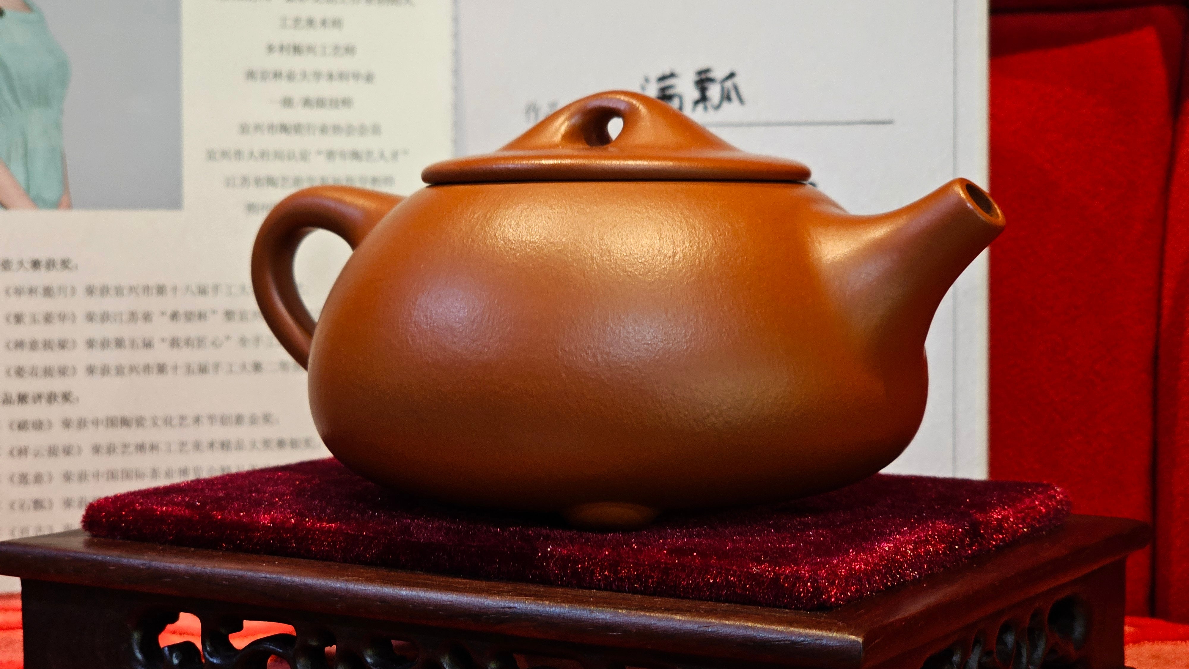 《满瓢》"Man Piao", 332.8ml, Xiao Mei Yao Zhu Ni 小煤窑朱泥 ~ Crafted by L3A Consummate Master Artist Li Yan Ru 李艳如 ~ !Congratulations to Ms S.M.! 1811hrs 2nd August 2025! Velden, The Netherlands🇳🇱.