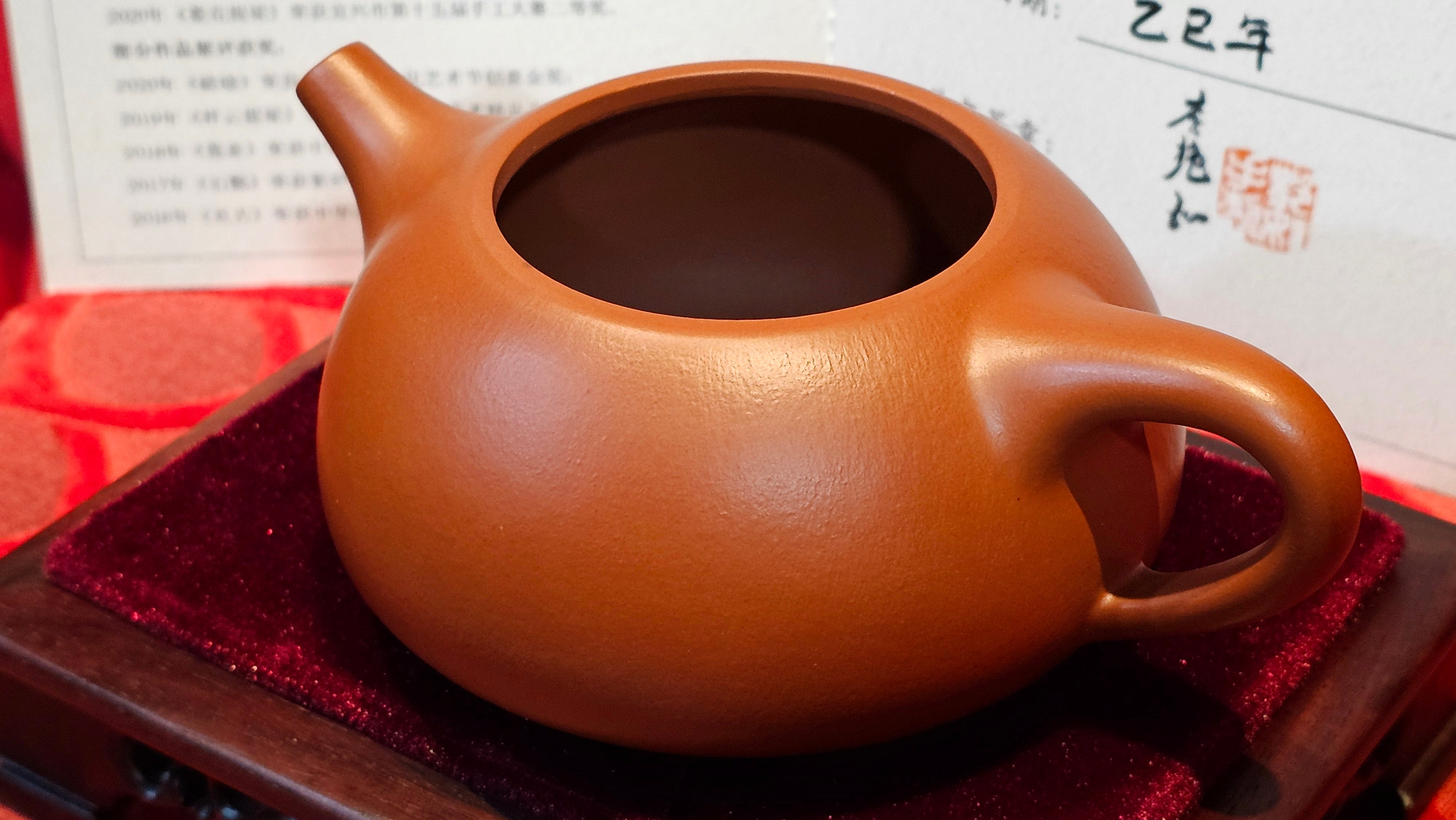 《满瓢》"Man Piao", 332.8ml, Xiao Mei Yao Zhu Ni 小煤窑朱泥 ~ Crafted by L3A Consummate Master Artist Li Yan Ru 李艳如 ~ !Congratulations to Ms S.M.! 1811hrs 2nd August 2025! Velden, The Netherlands🇳🇱.