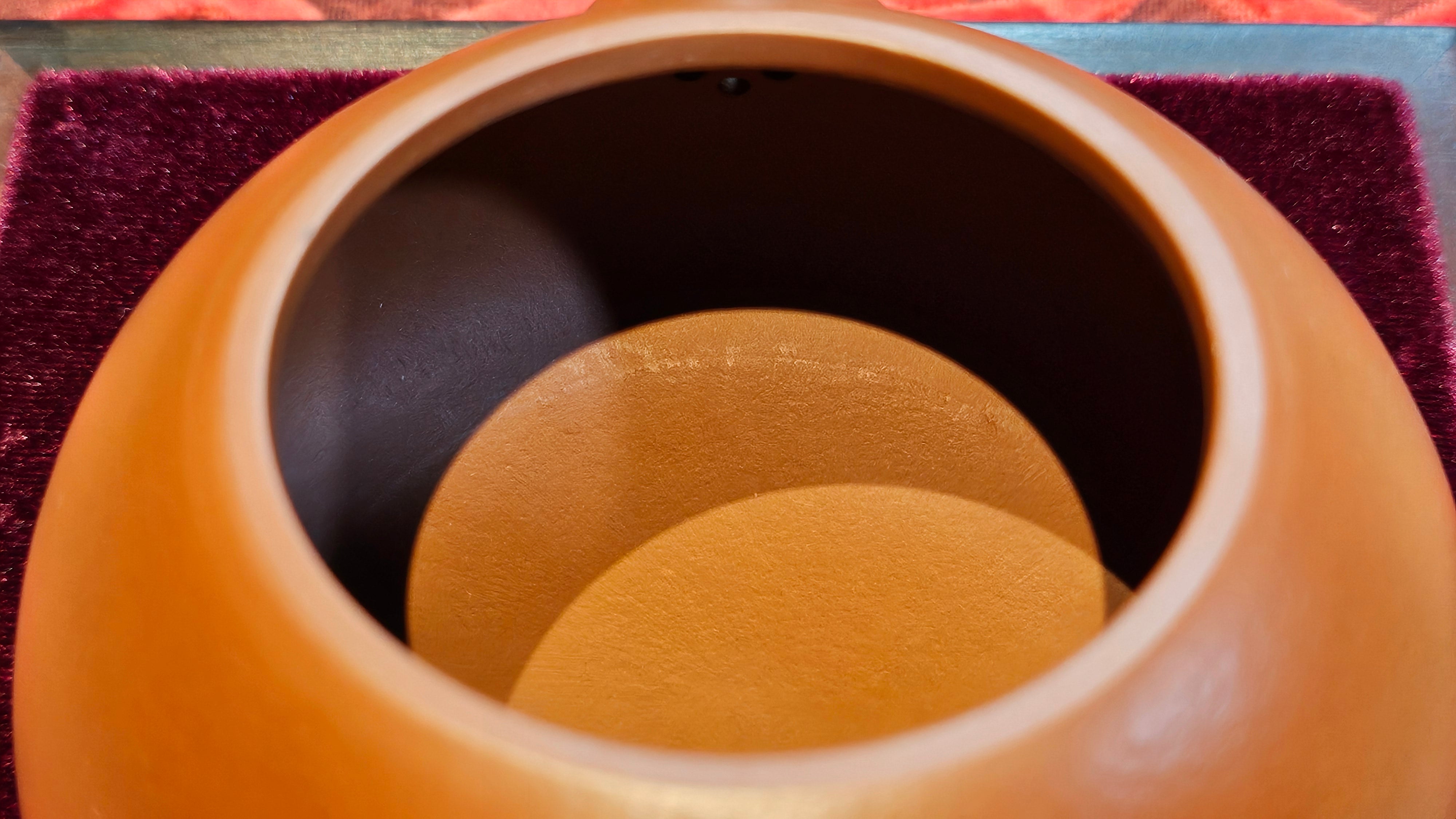 《满瓢》"Man Piao", 332.8ml, Xiao Mei Yao Zhu Ni 小煤窑朱泥 ~ Crafted by L3A Consummate Master Artist Li Yan Ru 李艳如 ~ !Congratulations to Ms S.M.! 1811hrs 2nd August 2025! Velden, The Netherlands🇳🇱.