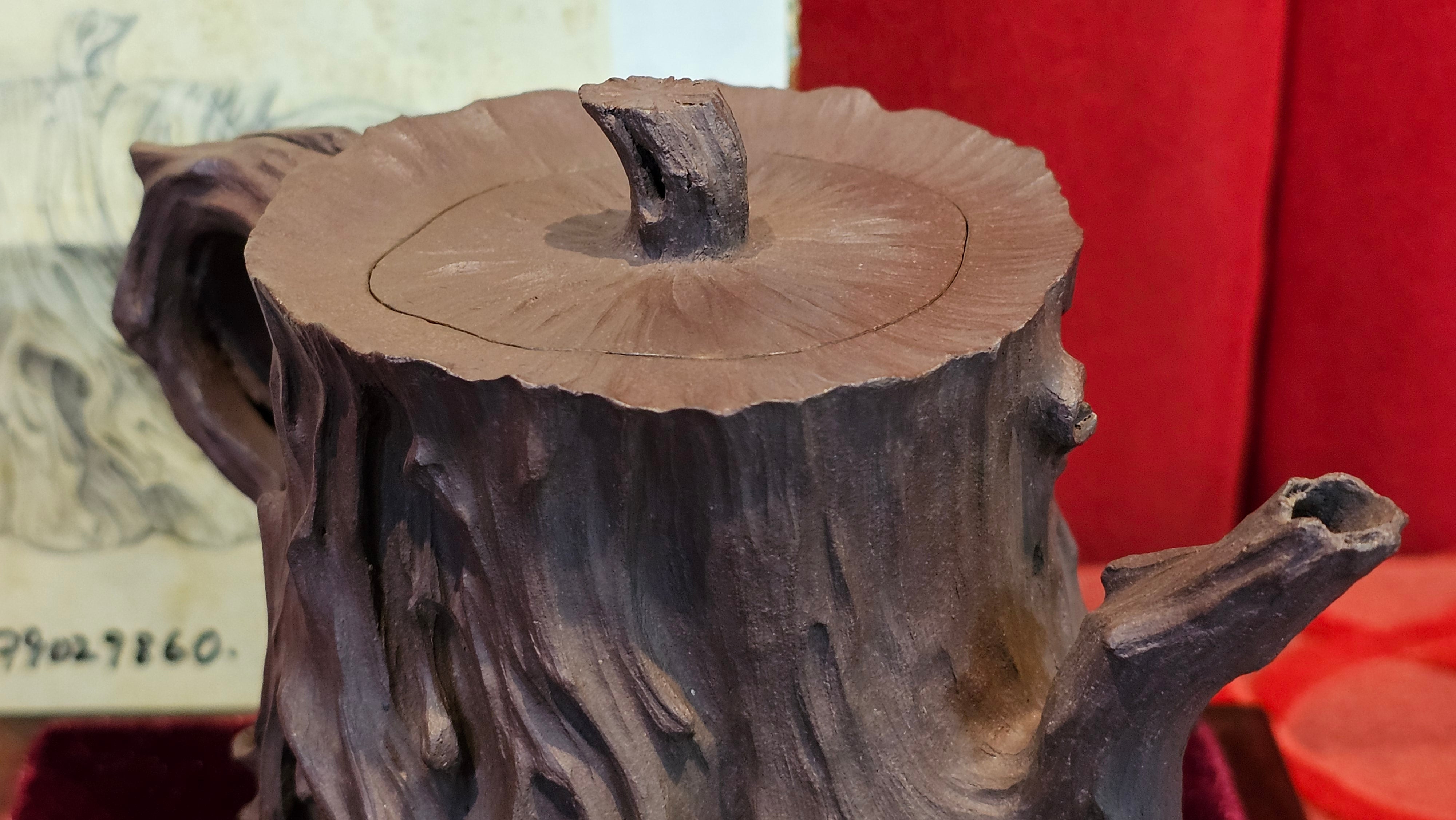 Commissioned work for Patron Mr Engel accomplished: Assoc Master 张雪磊 Zhang Xue Lei crafting the World Debut Ornate ZiSha Work Taking After The "Methuselah" Bristlecone Pine of North America. ~ Part 2 ~ 173 photos.