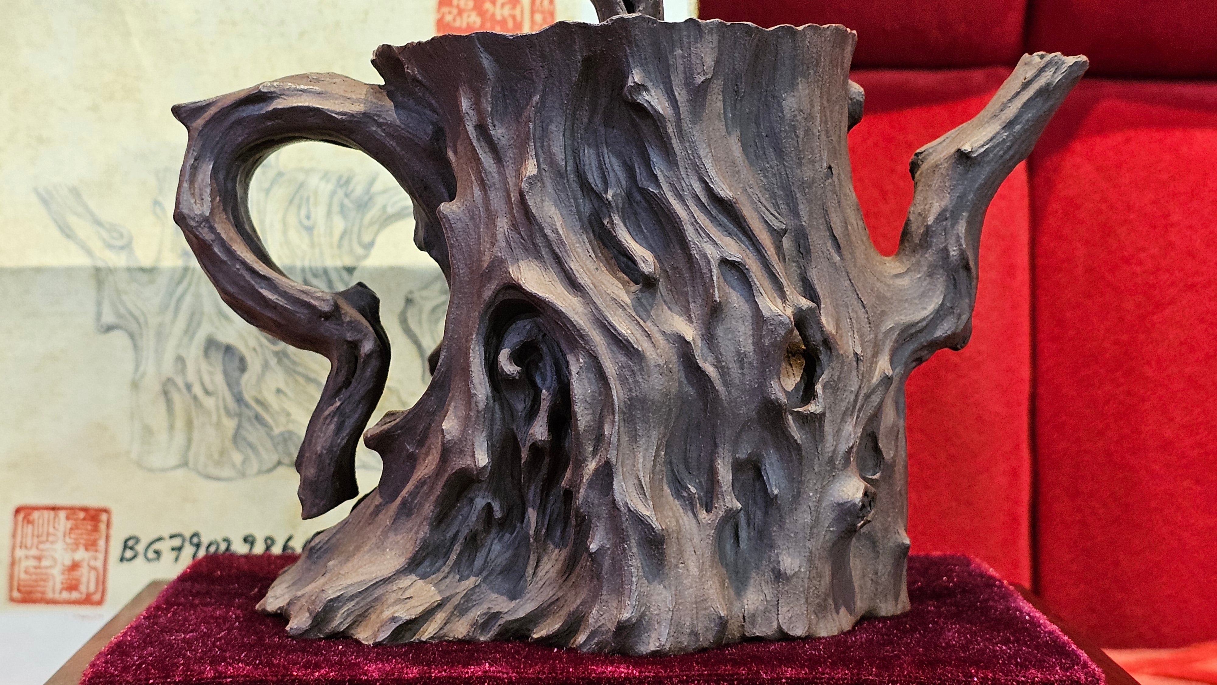Commissioned work for Patron Mr Engel accomplished: Assoc Master 张雪磊 Zhang Xue Lei crafting the World Debut Ornate ZiSha Work Taking After The "Methuselah" Bristlecone Pine of North America. ~ Part 2 ~ 173 photos.