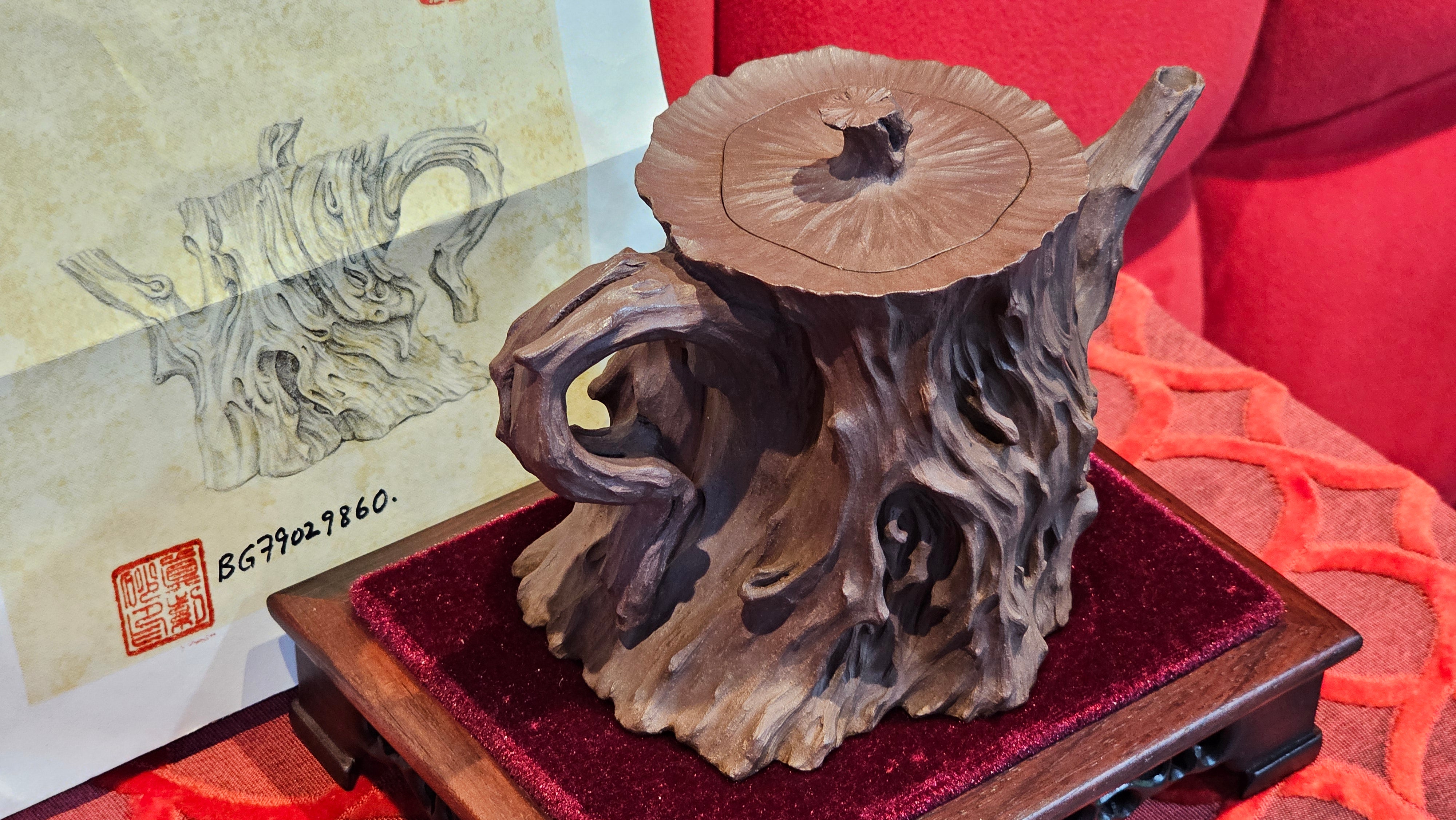 Commissioned work for Patron Mr Engel accomplished: Assoc Master 张雪磊 Zhang Xue Lei crafting the World Debut Ornate ZiSha Work Taking After The "Methuselah" Bristlecone Pine of North America. ~ Part 2 ~ 173 photos.