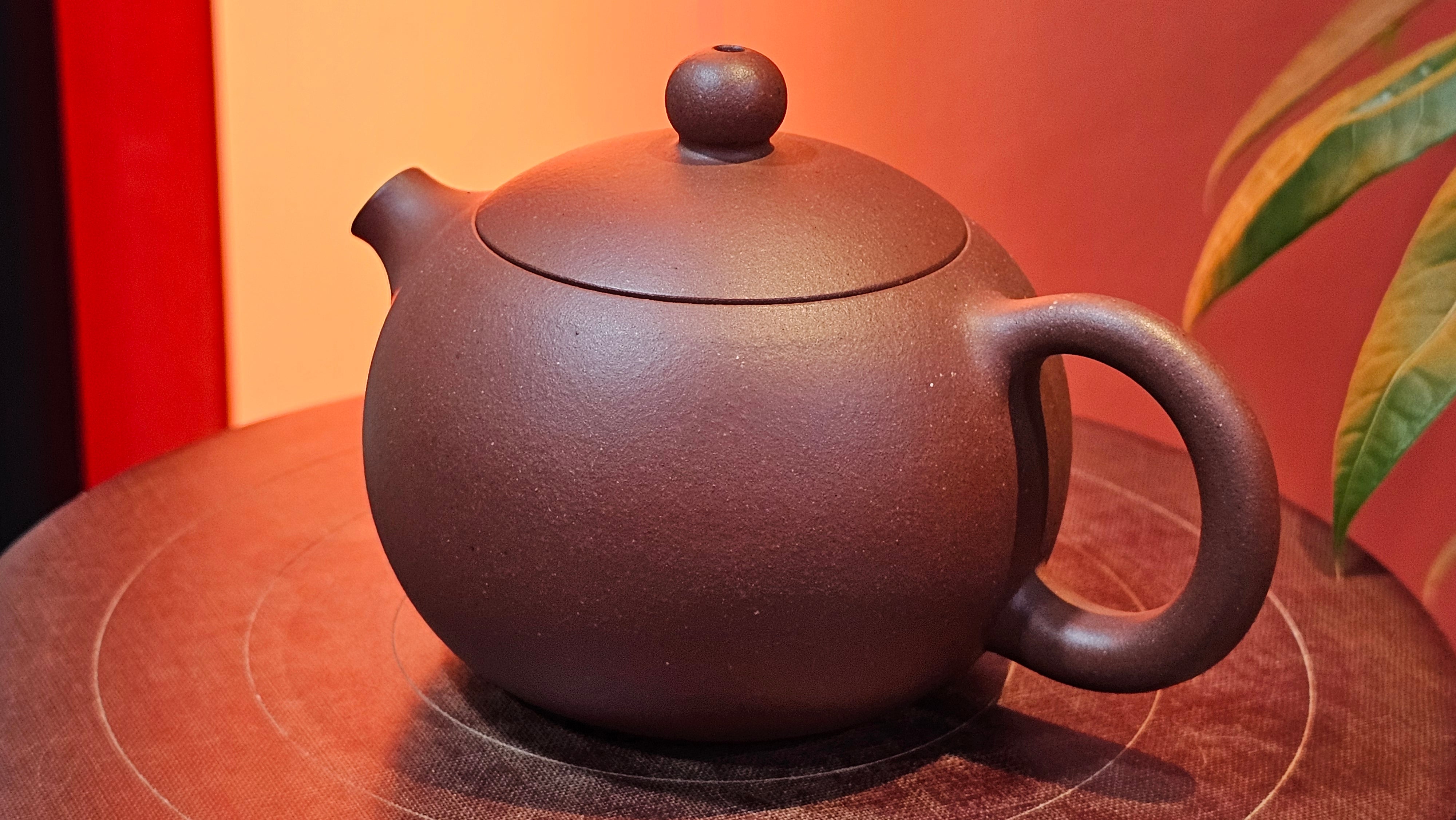 Xi Shi 西施, 165.3ml, Di Cao Qing Zi Ni 底槽青紫泥, by Craftsman Gu Xiao Ming 顾小明 ~ !Congratulations to Mr T.F., 0914hrs 12th July 2025, Statesville, NC!