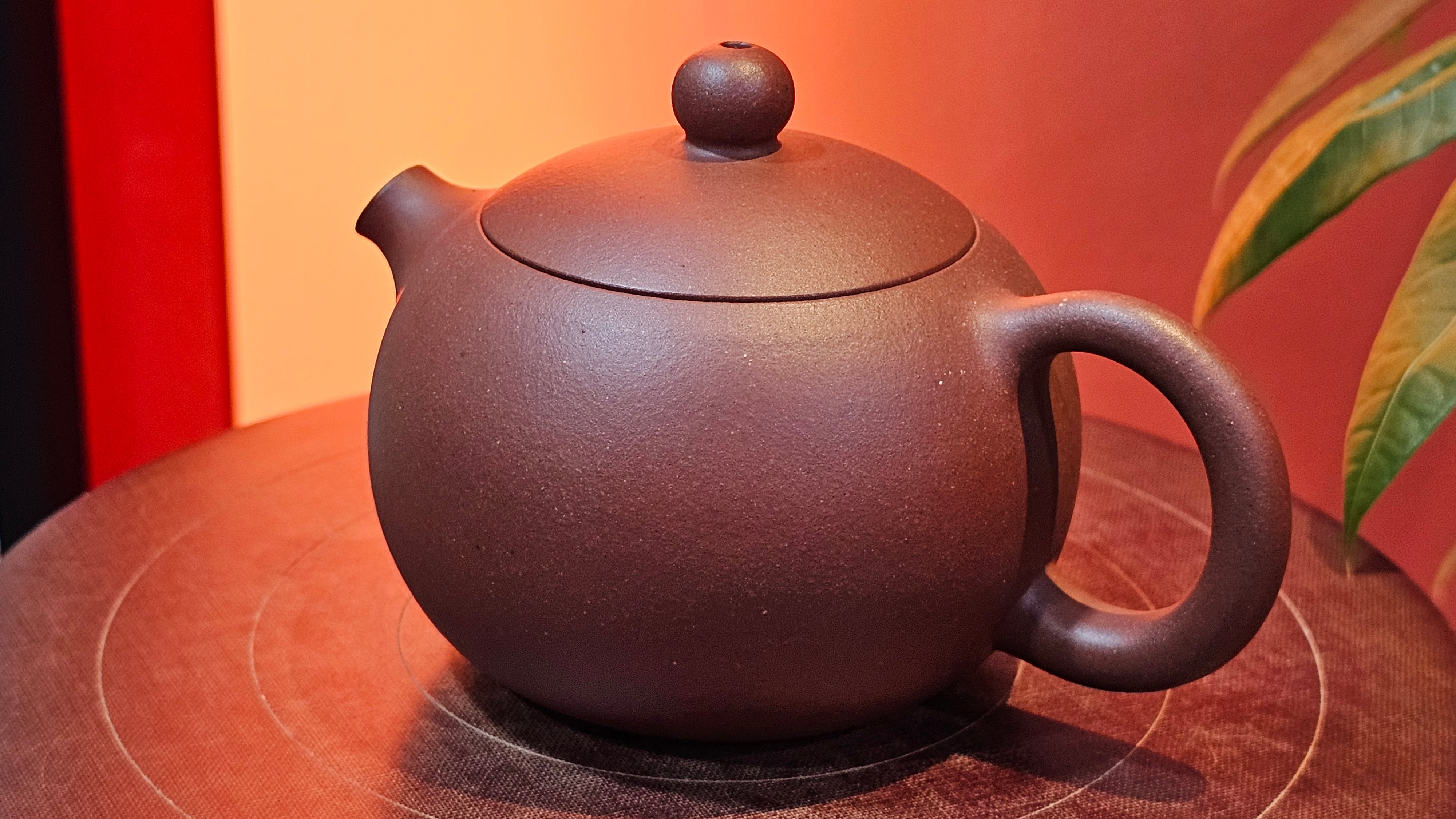 Xi Shi 西施, 165.3ml, Di Cao Qing Zi Ni 底槽青紫泥, by Craftsman Gu Xiao Ming 顾小明 ~ !Congratulations to Mr T.F., 0914hrs 12th July 2025, Statesville, NC!