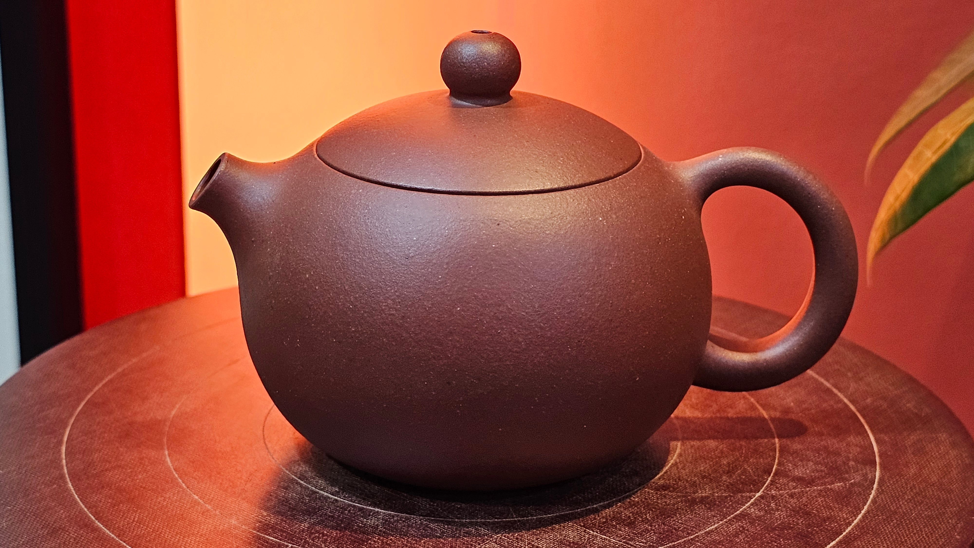 Xi Shi 西施, 165.3ml, Di Cao Qing Zi Ni 底槽青紫泥, by Craftsman Gu Xiao Ming 顾小明 ~ !Congratulations to Mr T.F., 0914hrs 12th July 2025, Statesville, NC!