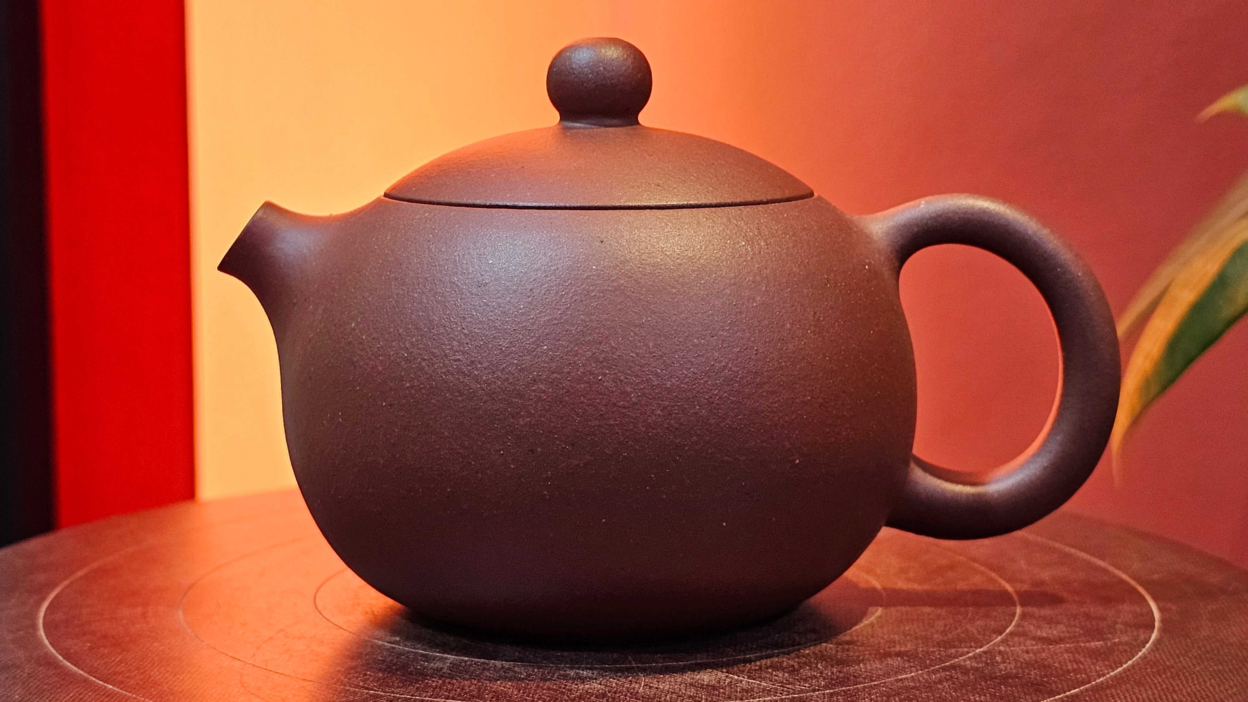 Xi Shi 西施, 165.3ml, Di Cao Qing Zi Ni 底槽青紫泥, by Craftsman Gu Xiao Ming 顾小明 ~ !Congratulations to Mr T.F., 0914hrs 12th July 2025, Statesville, NC!