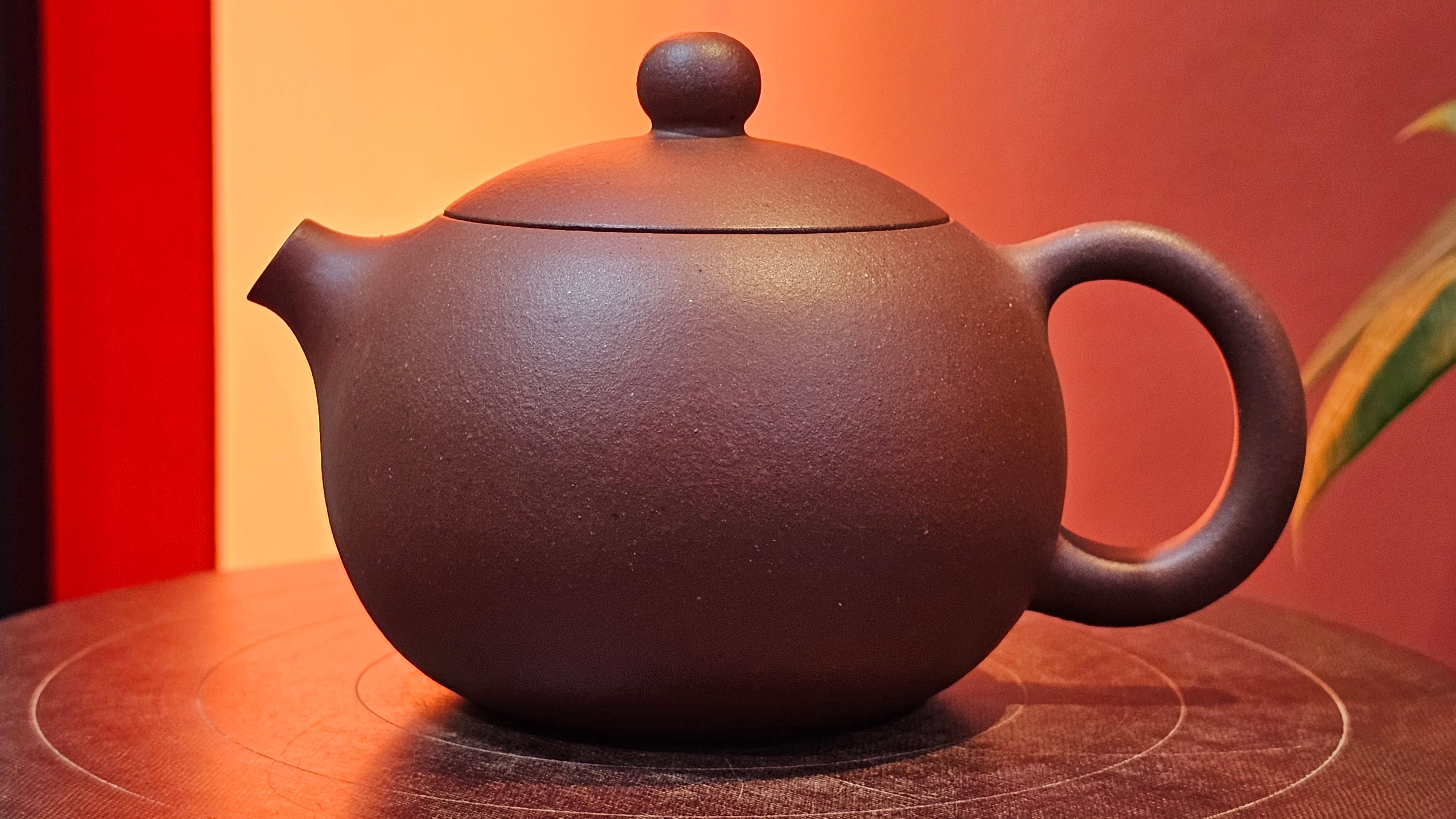 Xi Shi 西施, 165.3ml, Di Cao Qing Zi Ni 底槽青紫泥, by Craftsman Gu Xiao Ming 顾小明 ~ !Congratulations to Mr T.F., 0914hrs 12th July 2025, Statesville, NC!