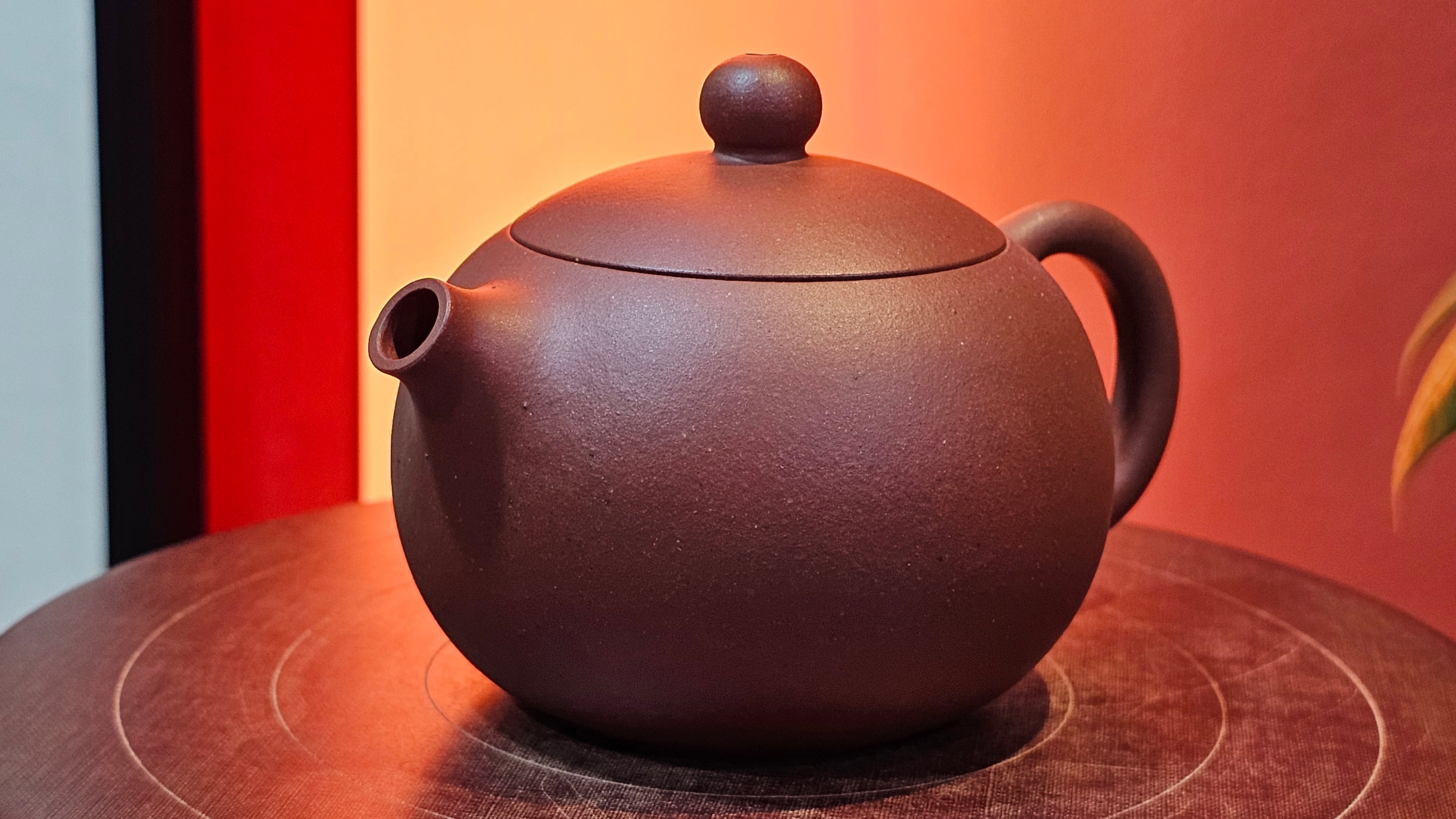 Xi Shi 西施, 165.3ml, Di Cao Qing Zi Ni 底槽青紫泥, by Craftsman Gu Xiao Ming 顾小明 ~ !Congratulations to Mr T.F., 0914hrs 12th July 2025, Statesville, NC!