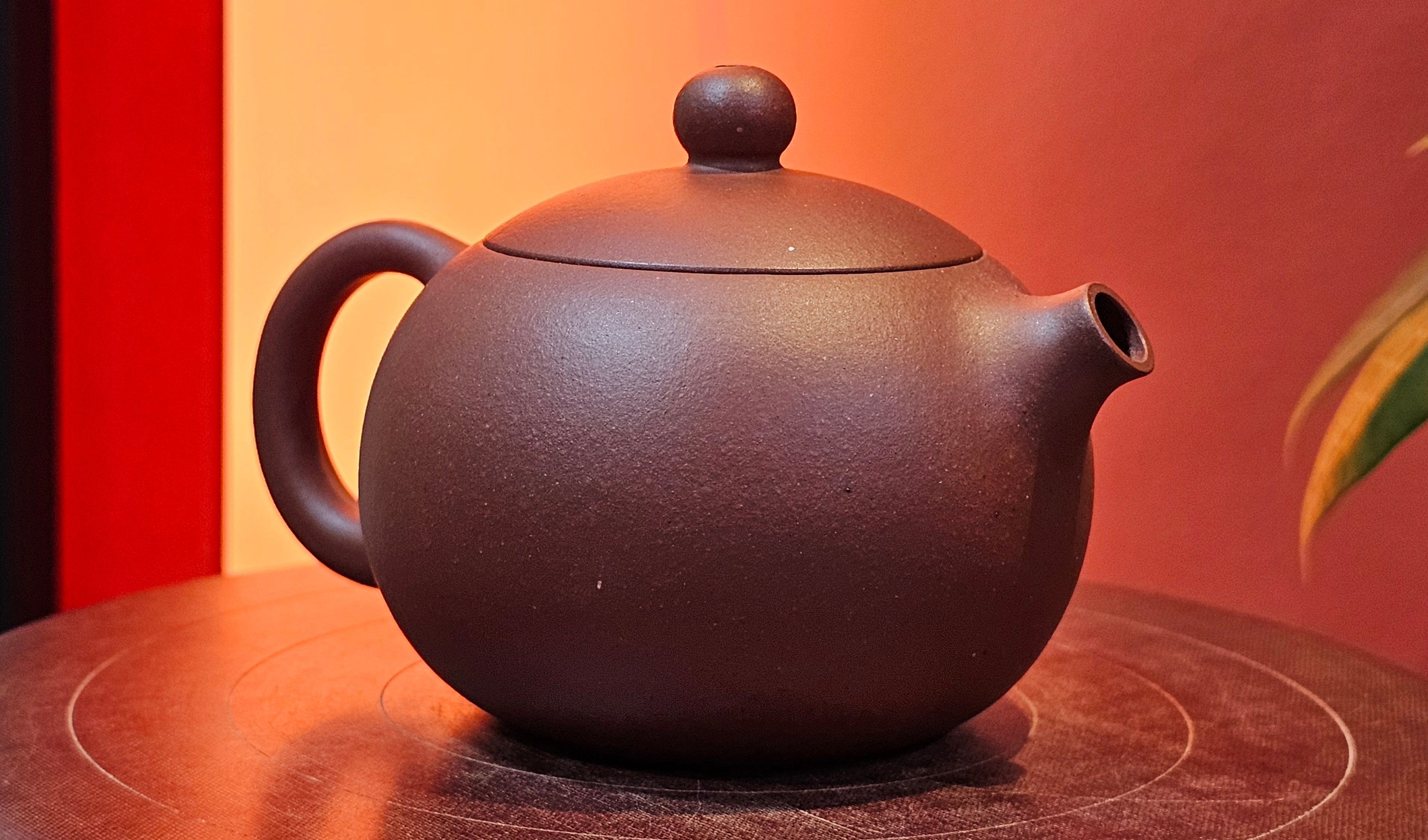 Xi Shi 西施, 165.3ml, Di Cao Qing Zi Ni 底槽青紫泥, by Craftsman Gu Xiao Ming 顾小明 ~ !Congratulations to Mr T.F., 0914hrs 12th July 2025, Statesville, NC!