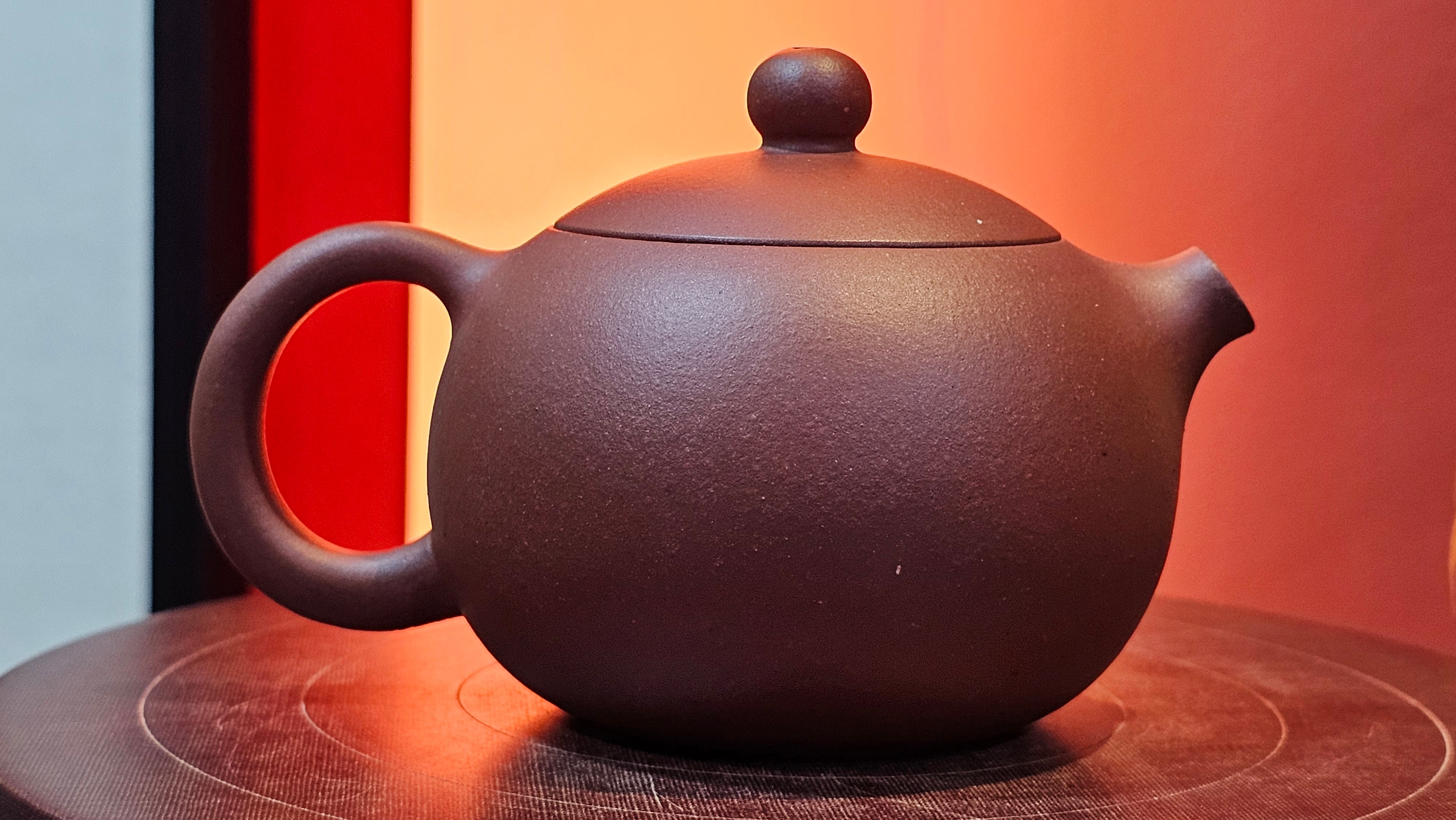 Xi Shi 西施, 165.3ml, Di Cao Qing Zi Ni 底槽青紫泥, by Craftsman Gu Xiao Ming 顾小明 ~ !Congratulations to Mr T.F., 0914hrs 12th July 2025, Statesville, NC!