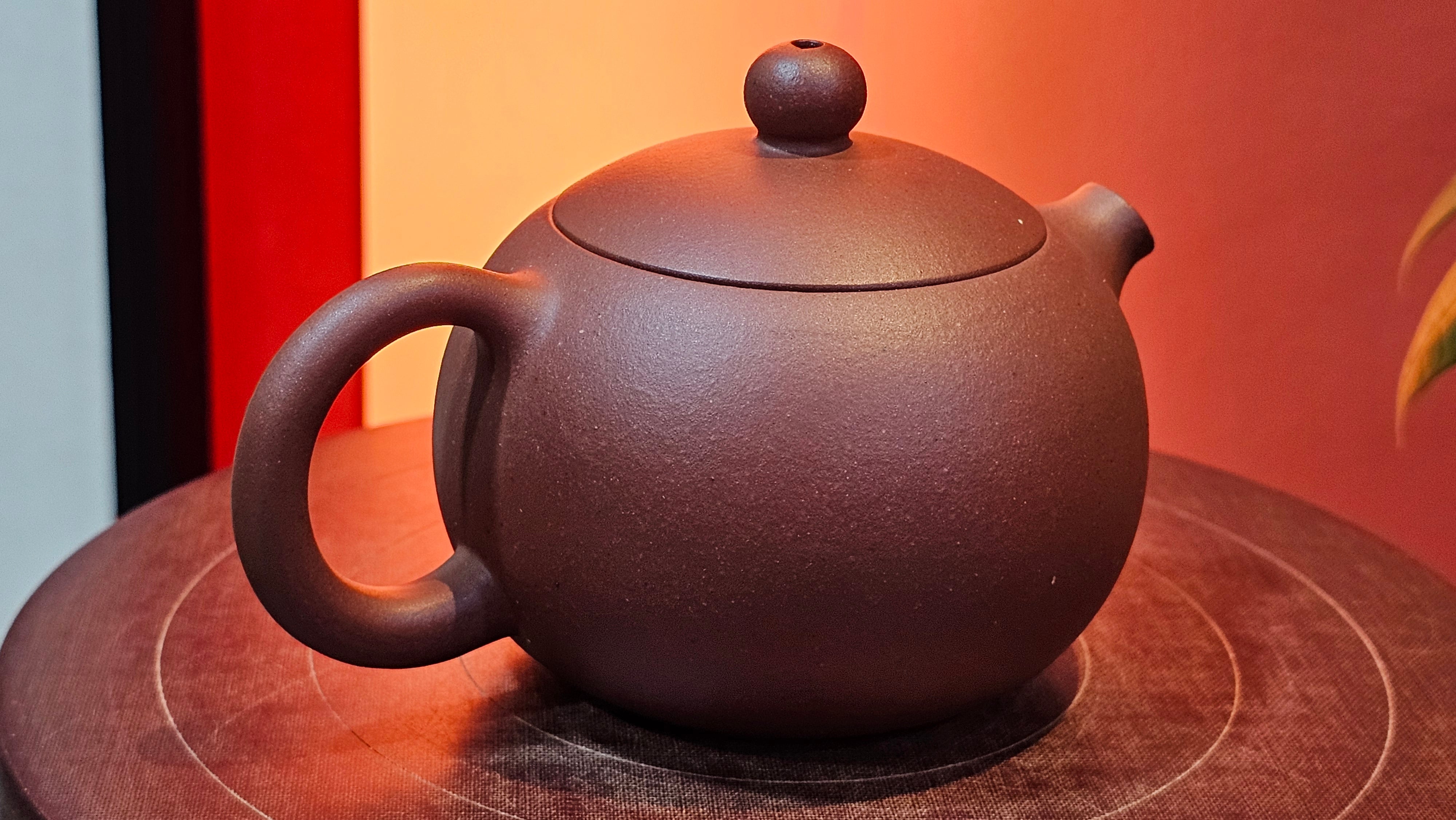 Xi Shi 西施, 165.3ml, Di Cao Qing Zi Ni 底槽青紫泥, by Craftsman Gu Xiao Ming 顾小明 ~ !Congratulations to Mr T.F., 0914hrs 12th July 2025, Statesville, NC!