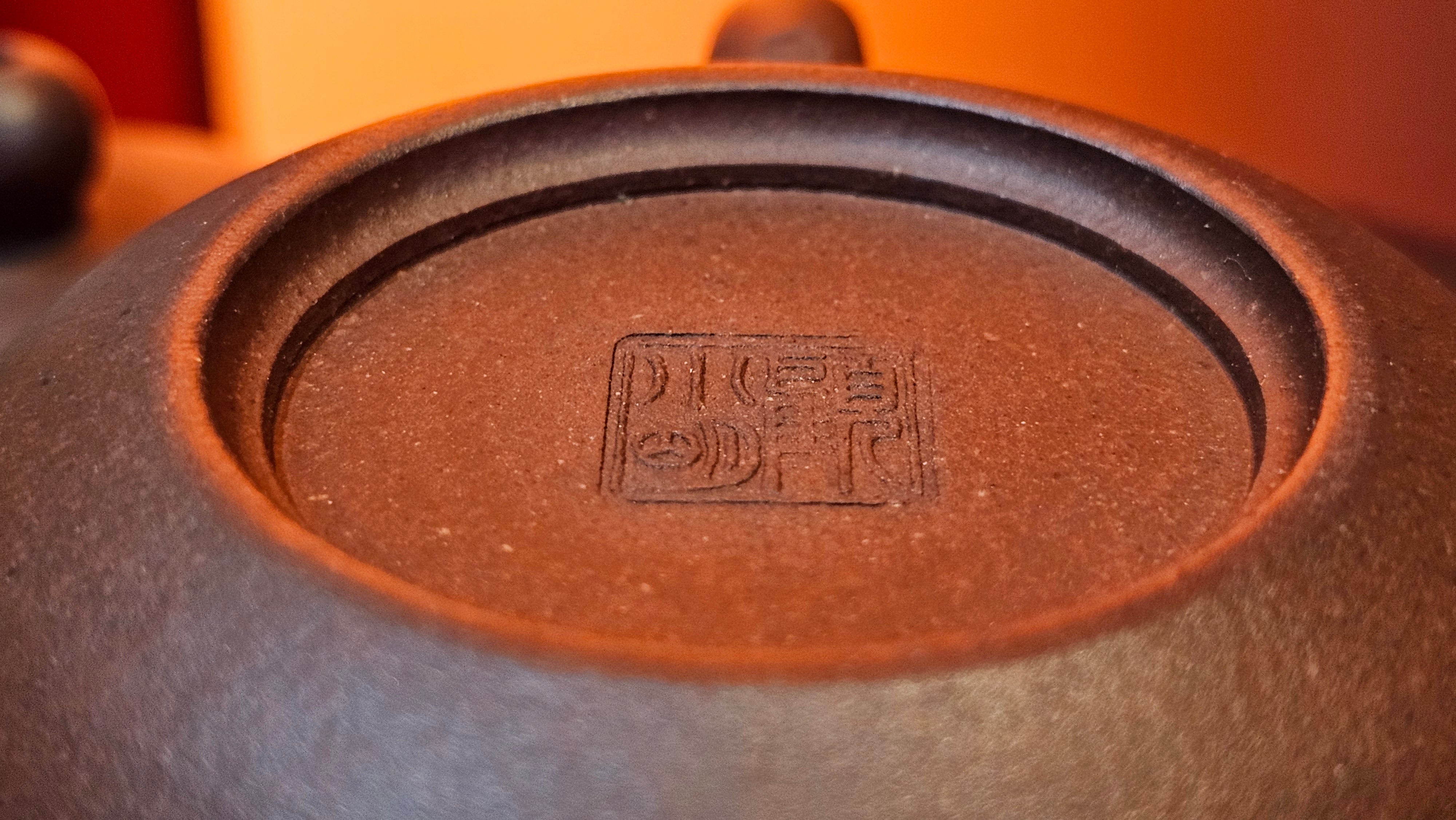 Xi Shi 西施, 165.3ml, Di Cao Qing Zi Ni 底槽青紫泥, by Craftsman Gu Xiao Ming 顾小明 ~ !Congratulations to Mr T.F., 0914hrs 12th July 2025, Statesville, NC!