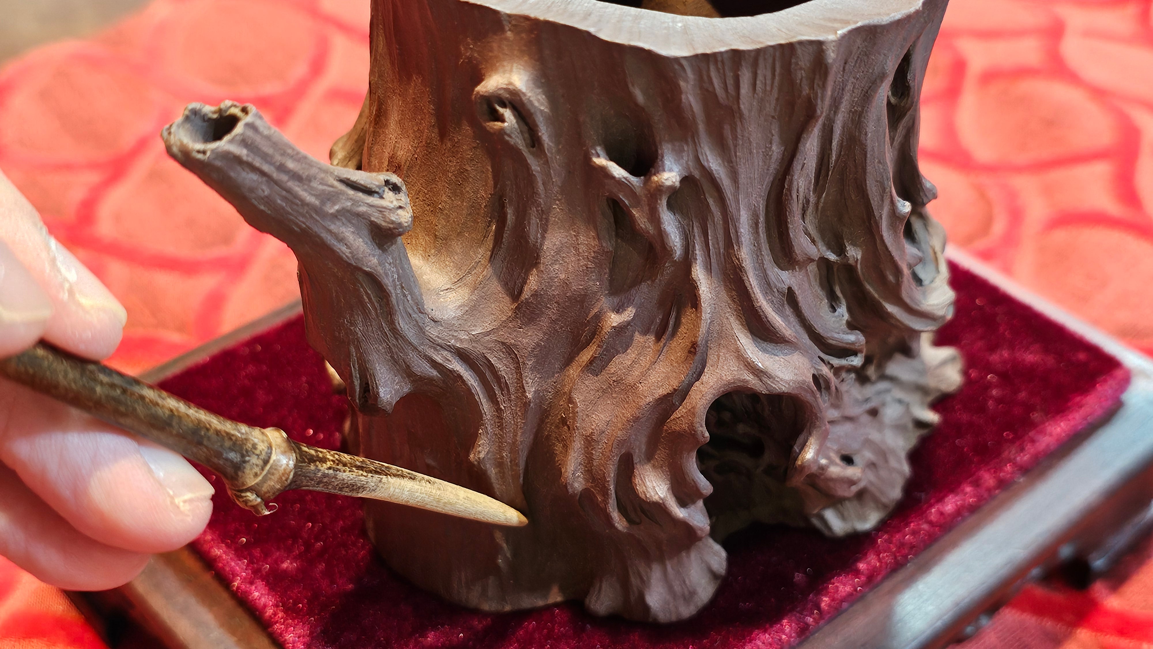 Commissioned work for Patron Mr Engel accomplished: Assoc Master 张雪磊 Zhang Xue Lei crafting the World Debut Ornate ZiSha Work Taking After The "Methuselah" Bristlecone Pine of North America. ~ Part 2 ~ 173 photos.