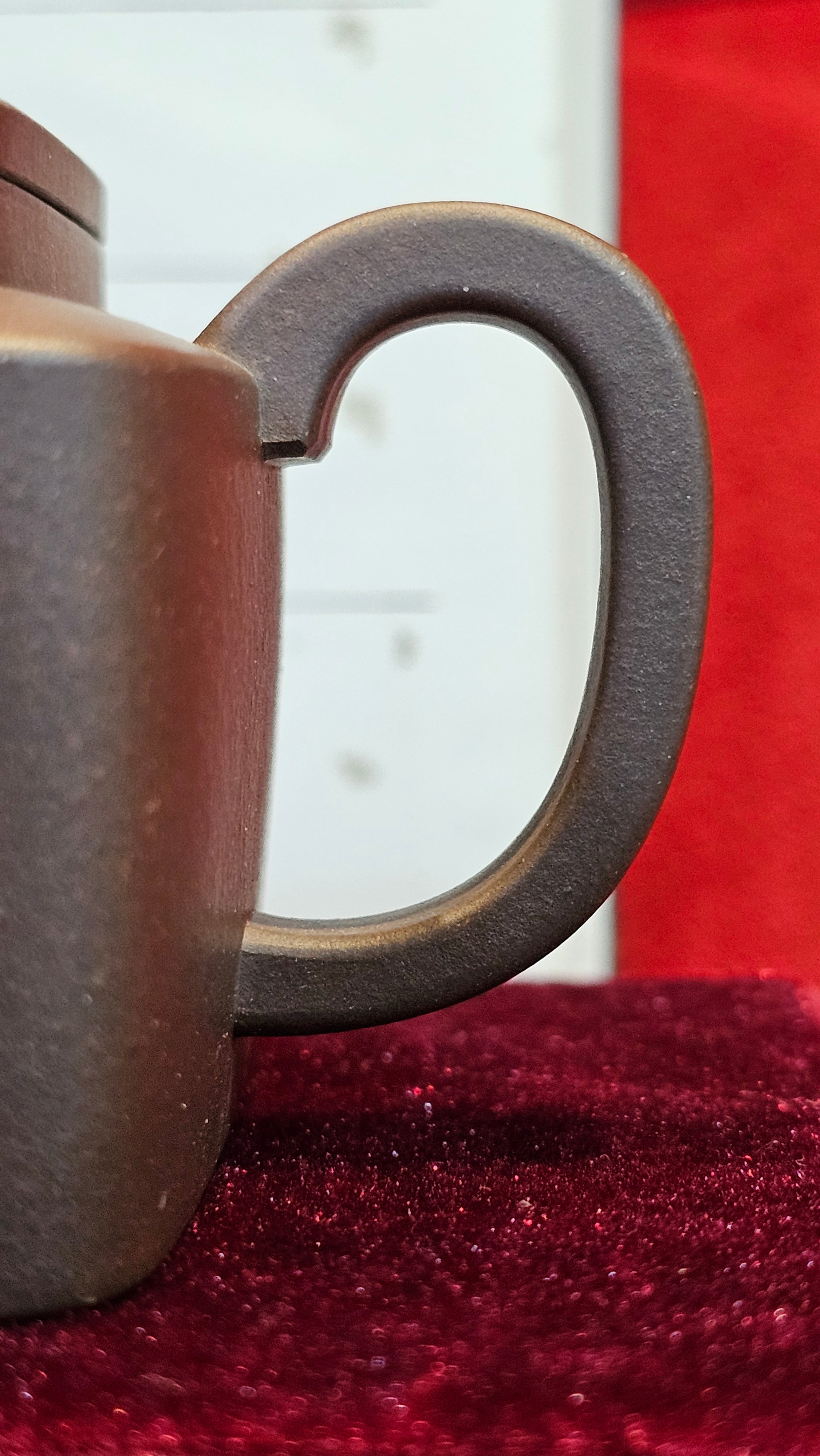 《静远四方》"Jing Yuan Si Fang ~ Stillness, expansive in Four Directions", 161.8ml, "卓而不群" and Lotus Flower Engraving, Di Cao Qing Zi Ni 底槽青紫泥, by L2A Senior Consummate Artist Yuan Hui 袁辉 ~ Congratulations!to Ms A.C., 0918hrs 12th July 2025, Santa Clara, CA!