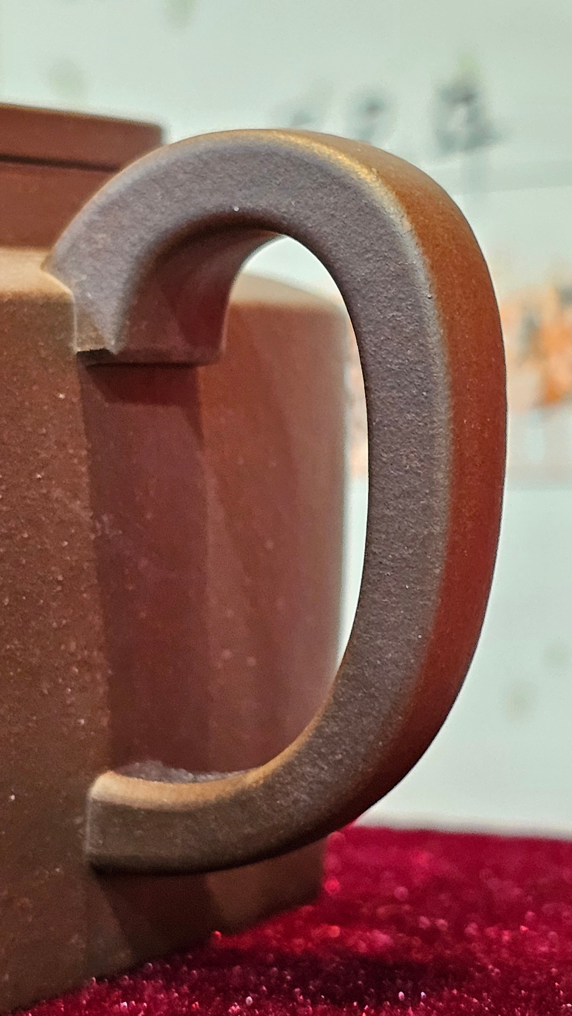 《静远四方》"Jing Yuan Si Fang ~ Stillness, expansive in Four Directions", 161.8ml, "卓而不群" and Lotus Flower Engraving, Di Cao Qing Zi Ni 底槽青紫泥, by L2A Senior Consummate Artist Yuan Hui 袁辉 ~ Congratulations!to Ms A.C., 0918hrs 12th July 2025, Santa Clara, CA!