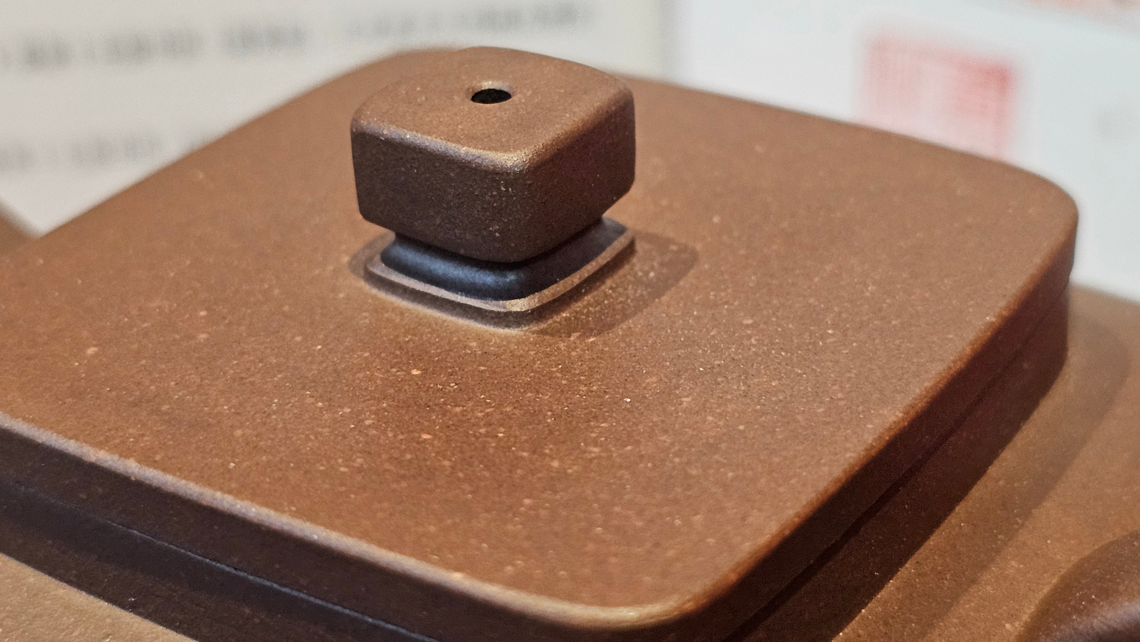 《静远四方》"Jing Yuan Si Fang ~ Stillness, expansive in Four Directions", 161.8ml, "卓而不群" and Lotus Flower Engraving, Di Cao Qing Zi Ni 底槽青紫泥, by L2A Senior Consummate Artist Yuan Hui 袁辉 ~ Congratulations!to Ms A.C., 0918hrs 12th July 2025, Santa Clara, CA!