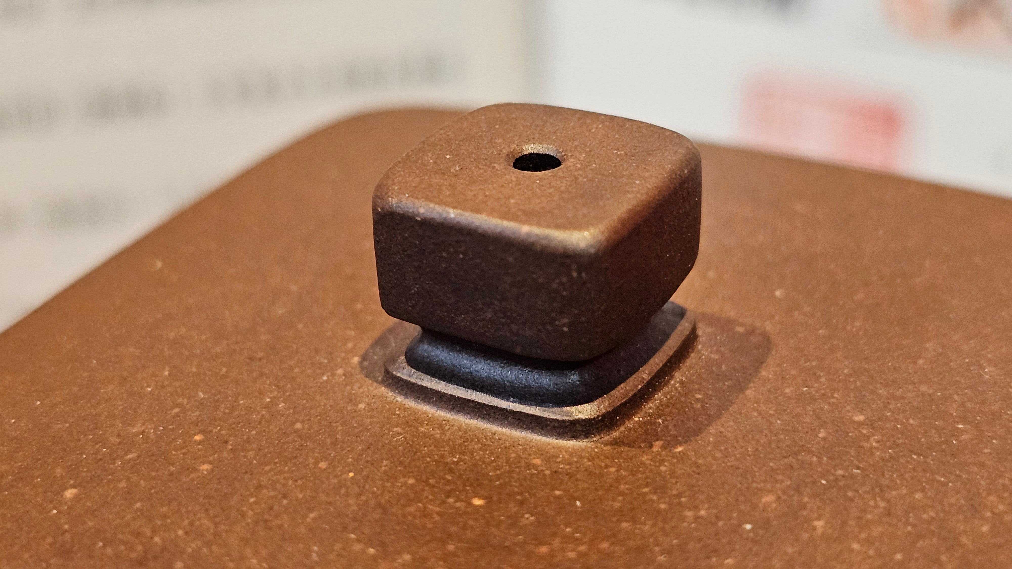 《静远四方》"Jing Yuan Si Fang ~ Stillness, expansive in Four Directions", 161.8ml, "卓而不群" and Lotus Flower Engraving, Di Cao Qing Zi Ni 底槽青紫泥, by L2A Senior Consummate Artist Yuan Hui 袁辉 ~ Congratulations!to Ms A.C., 0918hrs 12th July 2025, Santa Clara, CA!