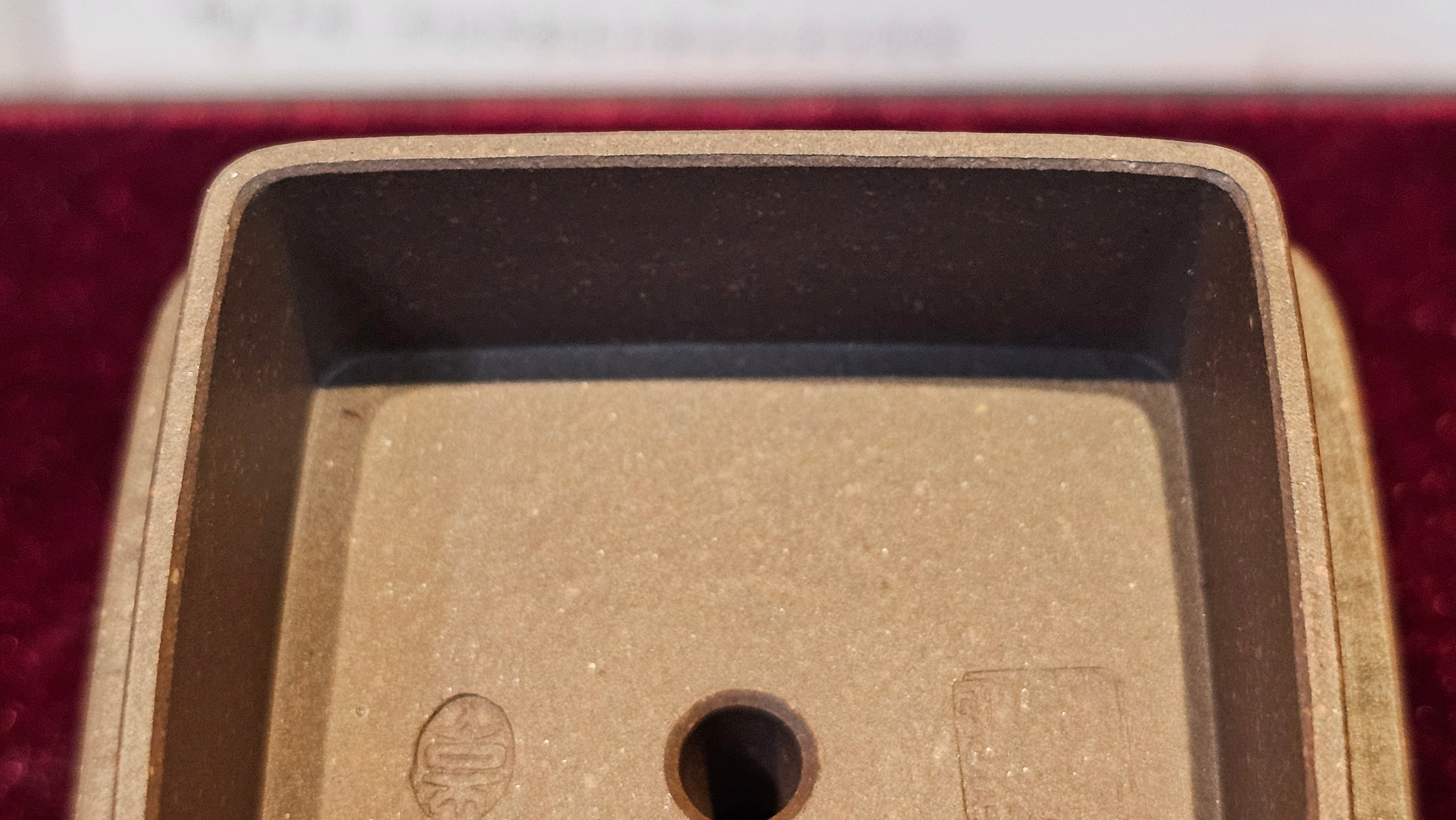 《静远四方》"Jing Yuan Si Fang ~ Stillness, expansive in Four Directions", 161.8ml, "卓而不群" and Lotus Flower Engraving, Di Cao Qing Zi Ni 底槽青紫泥, by L2A Senior Consummate Artist Yuan Hui 袁辉 ~ Congratulations!to Ms A.C., 0918hrs 12th July 2025, Santa Clara, CA!