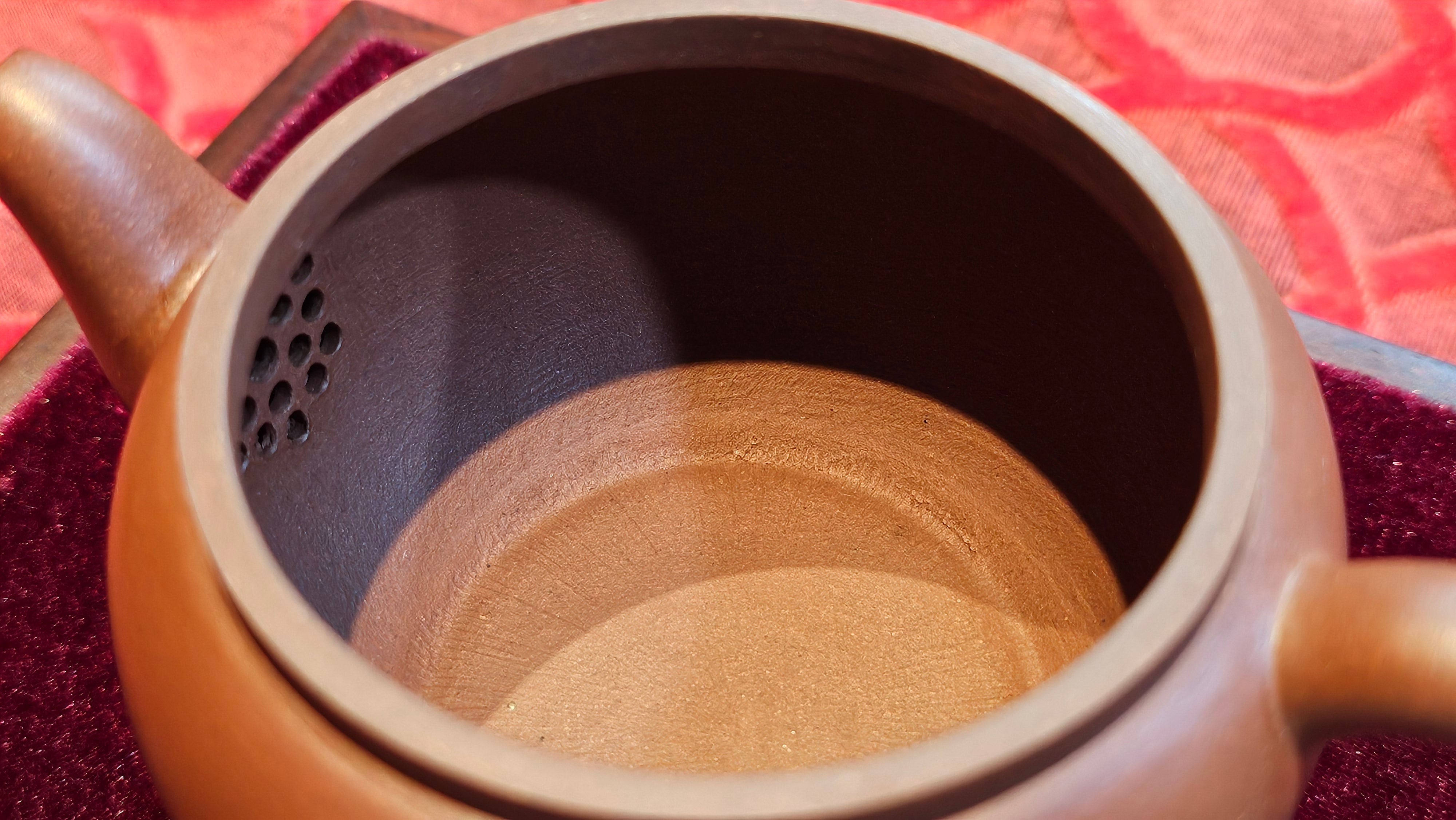 《龙吟》"Lo'ong Yin ~ Lo'ong's/Dragon's Roar", 190.8ml, Di Cao Qing Zi Ni 底槽青紫泥 ~ Crafted by L3A Consummate Master Artist Li Yan Ru 李艳如 ~ Congratulations to Ms M.L.!, 1518hrs 14th July 2025, Phoenix, AZ!