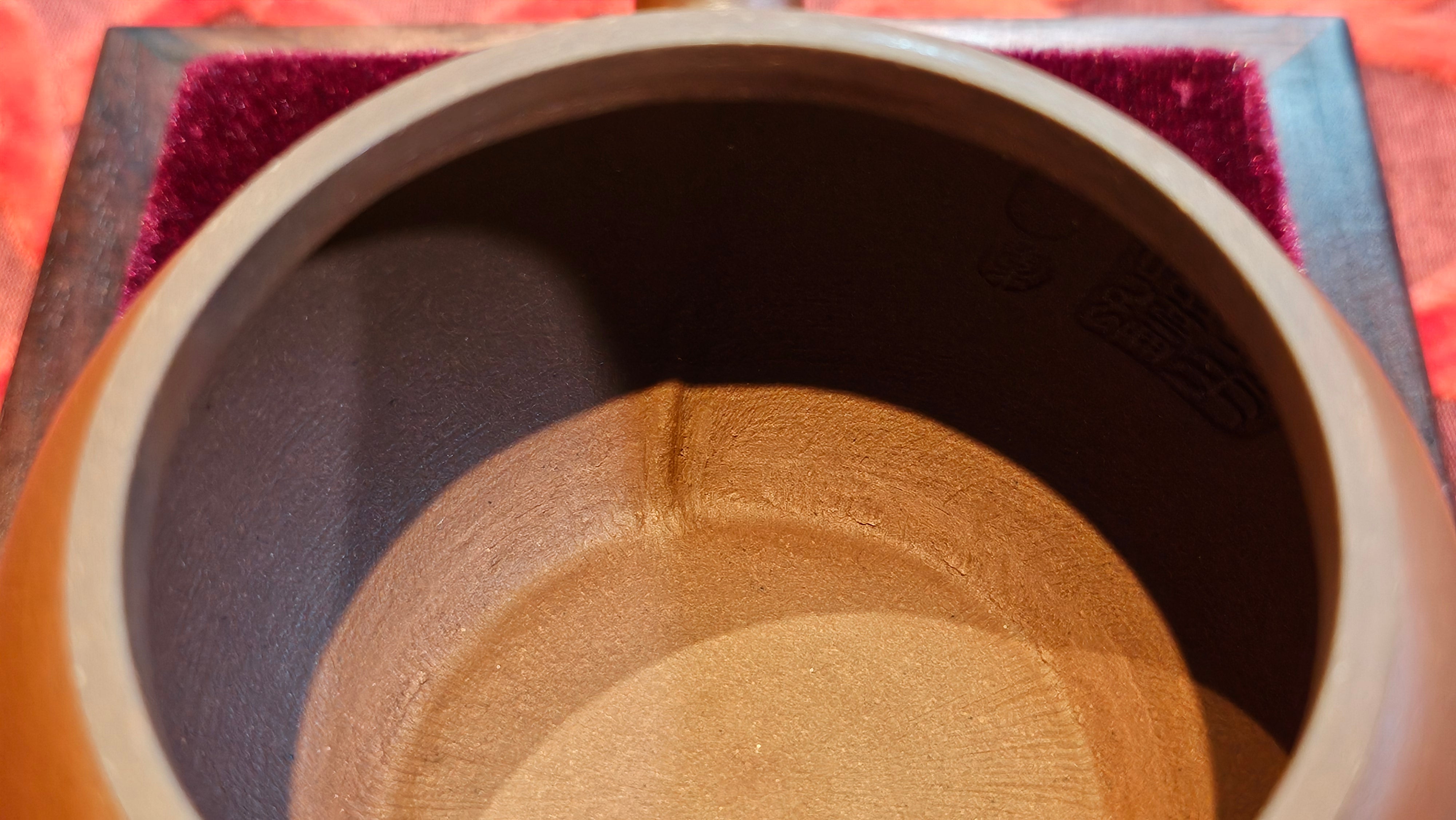 《龙吟》"Lo'ong Yin ~ Lo'ong's/Dragon's Roar", 190.8ml, Di Cao Qing Zi Ni 底槽青紫泥 ~ Crafted by L3A Consummate Master Artist Li Yan Ru 李艳如 ~ Congratulations to Ms M.L.!, 1518hrs 14th July 2025, Phoenix, AZ!