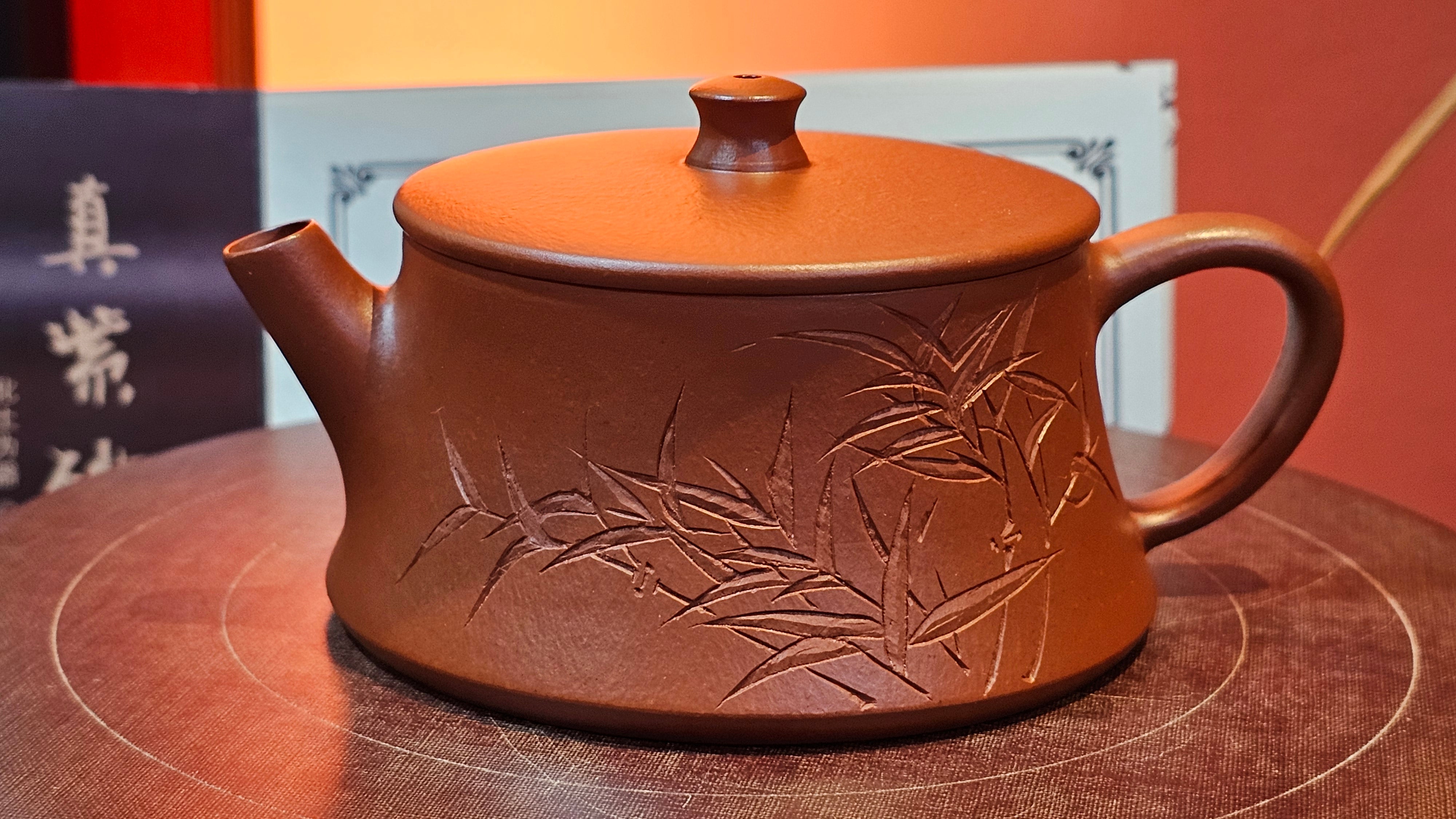 Yun Zhu 云柱 "Pillar of the Heavens", 141.8ml, Xiao Mei Yao Zhu Ni 小煤窑朱泥,  by our Collaborative Craftsman Wang Hui 王慧 ~ "劲竹凌风" and Bamboo Engraving by Craftsman Yi De Shu 一德书 ~ Congratulations to Mr D.!, 1109hrs 16th July 2025, Baldwin Park, CA.