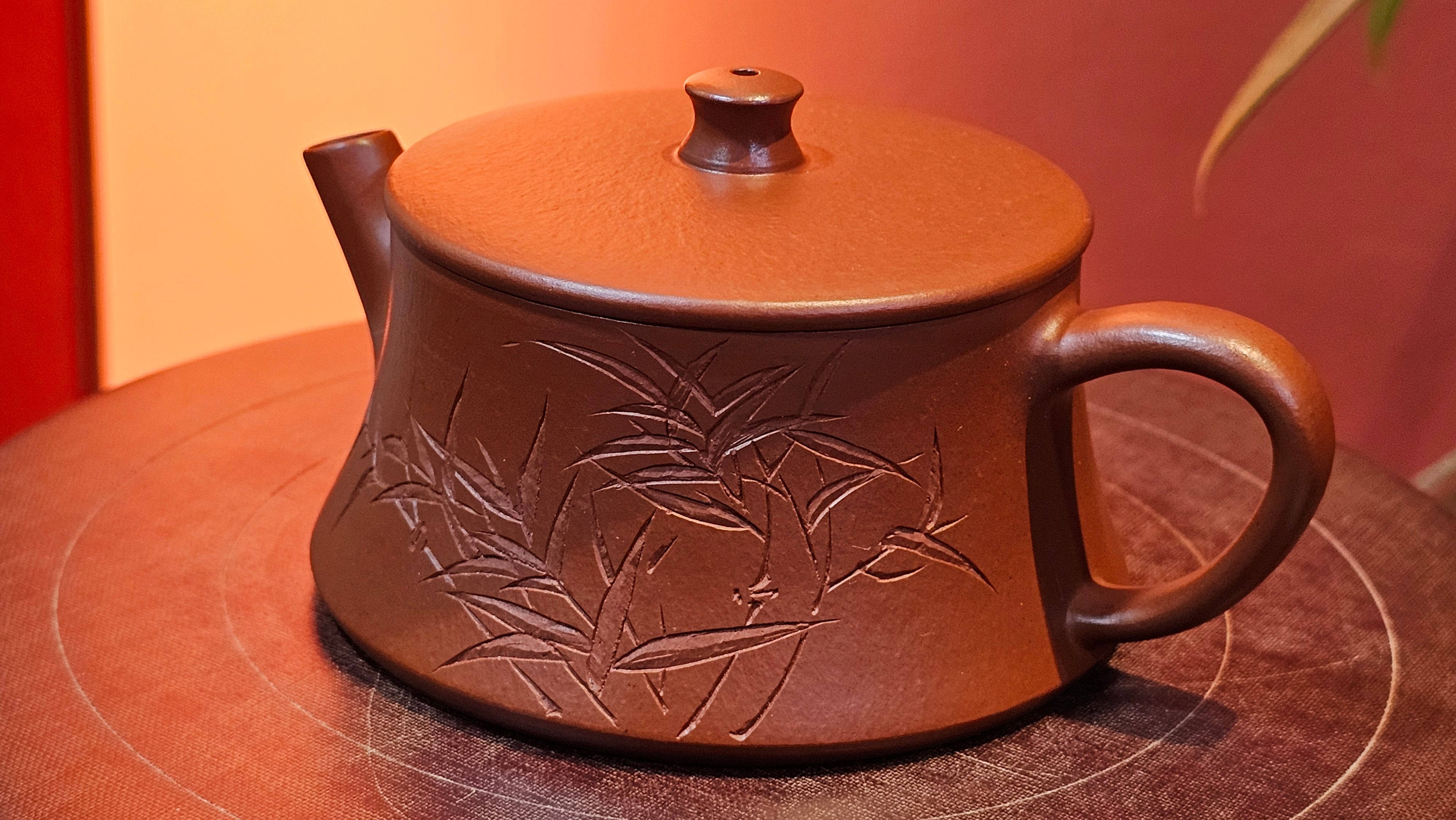 Yun Zhu 云柱 "Pillar of the Heavens", 141.8ml, Xiao Mei Yao Zhu Ni 小煤窑朱泥,  by our Collaborative Craftsman Wang Hui 王慧 ~ "劲竹凌风" and Bamboo Engraving by Craftsman Yi De Shu 一德书 ~ Congratulations to Mr D.!, 1109hrs 16th July 2025, Baldwin Park, CA.