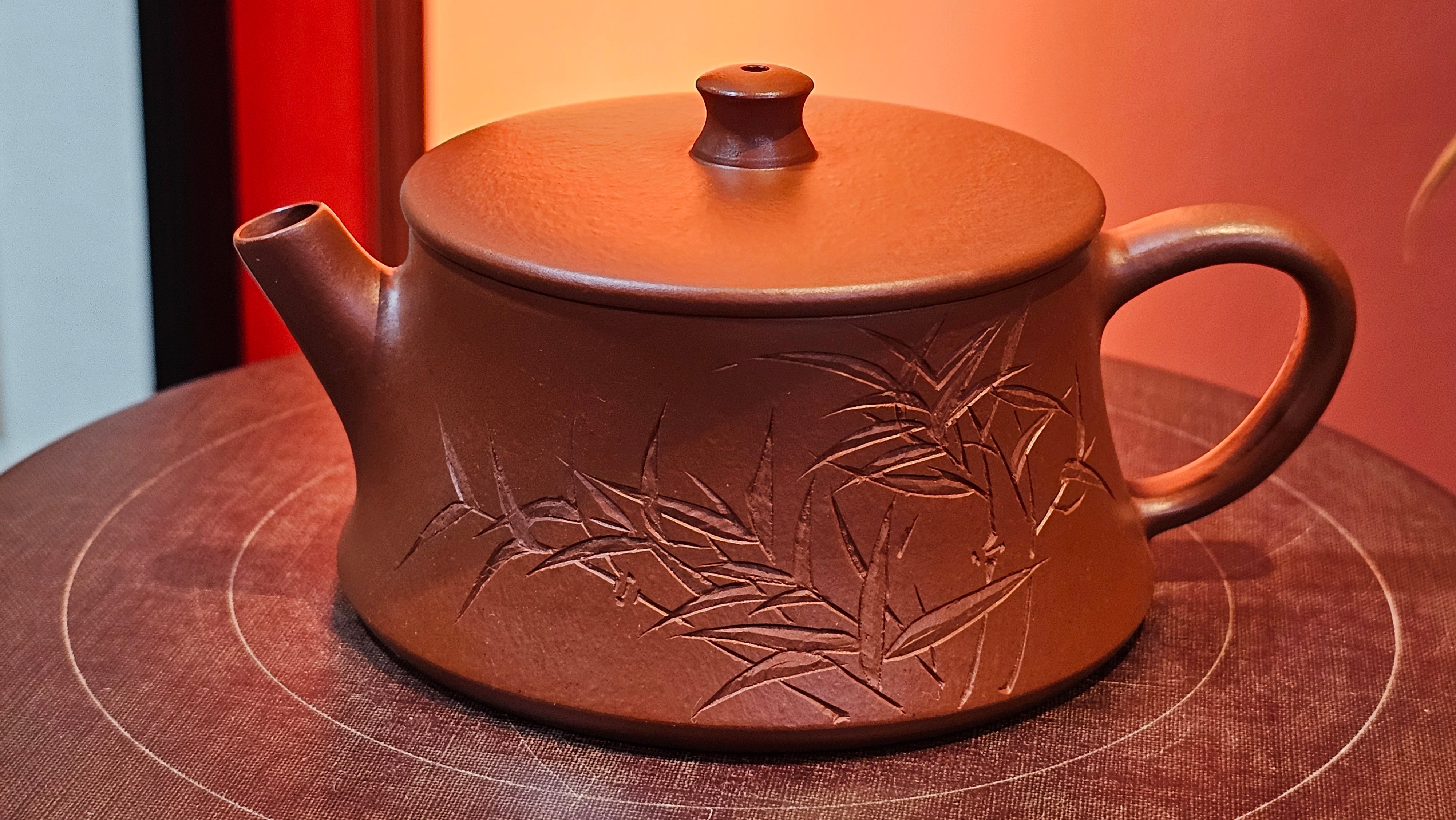 Yun Zhu 云柱 "Pillar of the Heavens", 141.8ml, Xiao Mei Yao Zhu Ni 小煤窑朱泥,  by our Collaborative Craftsman Wang Hui 王慧 ~ "劲竹凌风" and Bamboo Engraving by Craftsman Yi De Shu 一德书 ~ Congratulations to Mr D.!, 1109hrs 16th July 2025, Baldwin Park, CA.