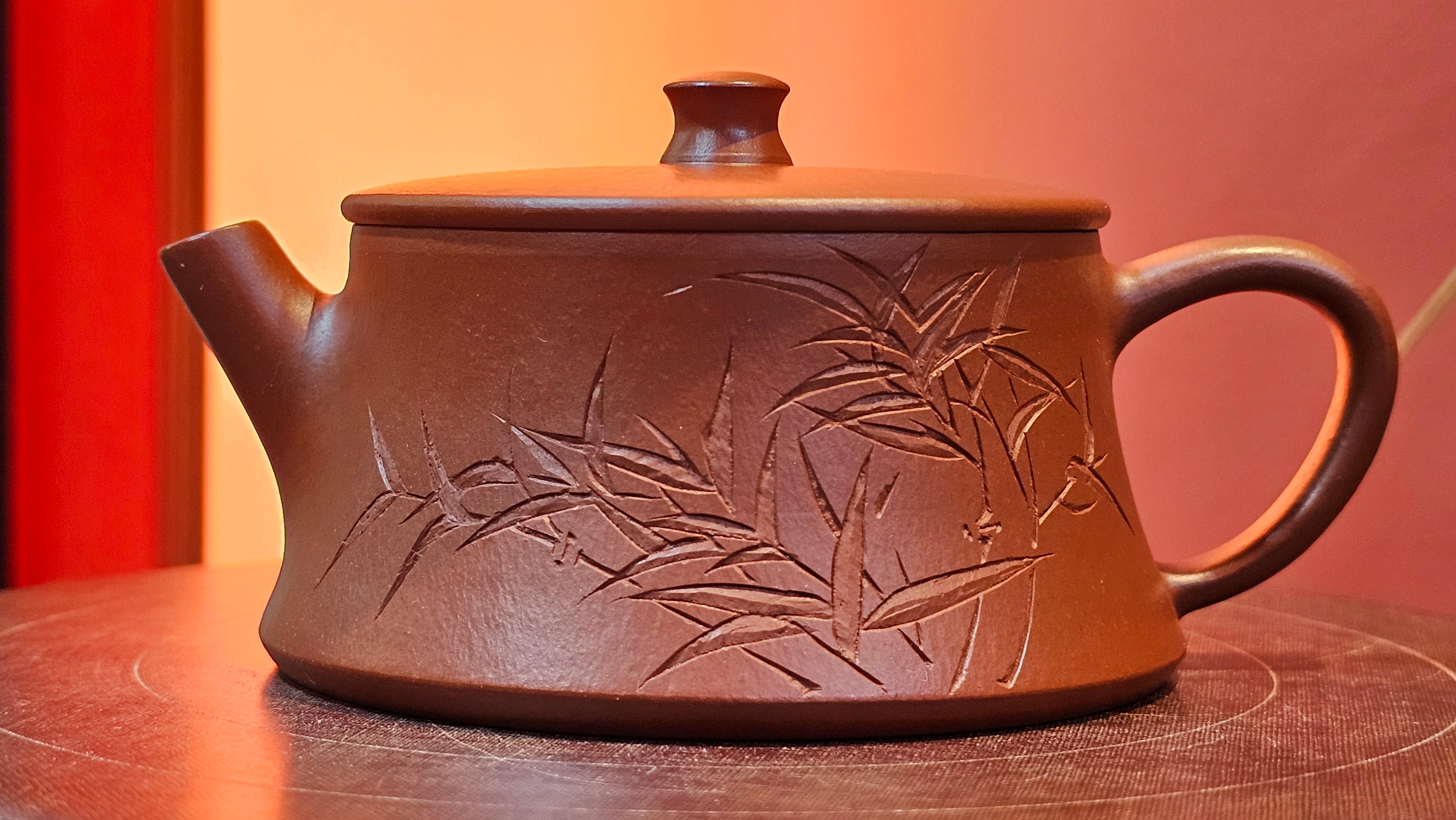 Yun Zhu 云柱 "Pillar of the Heavens", 141.8ml, Xiao Mei Yao Zhu Ni 小煤窑朱泥,  by our Collaborative Craftsman Wang Hui 王慧 ~ "劲竹凌风" and Bamboo Engraving by Craftsman Yi De Shu 一德书 ~ Congratulations to Mr D.!, 1109hrs 16th July 2025, Baldwin Park, CA.