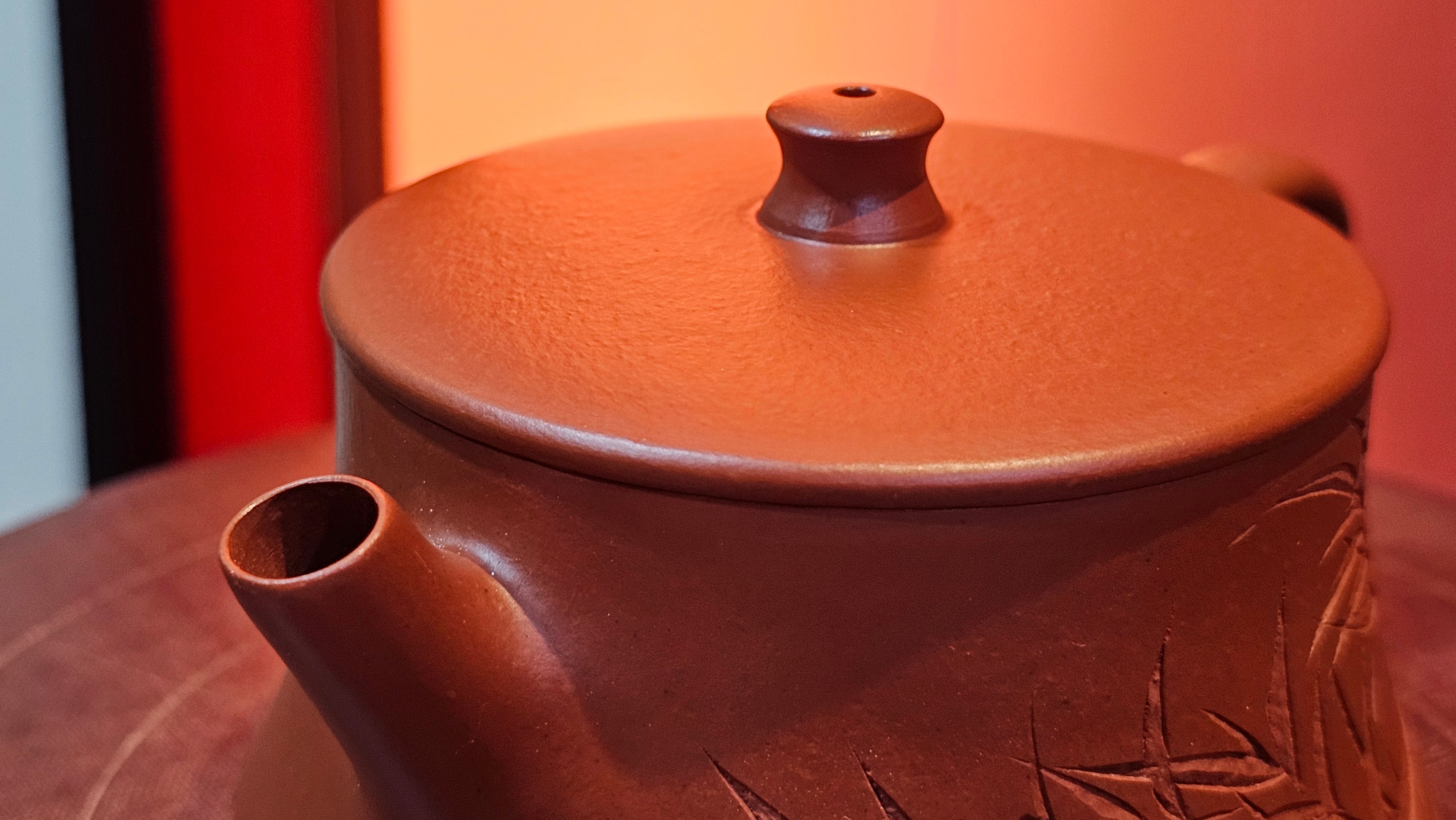 Yun Zhu 云柱 "Pillar of the Heavens", 141.8ml, Xiao Mei Yao Zhu Ni 小煤窑朱泥,  by our Collaborative Craftsman Wang Hui 王慧 ~ "劲竹凌风" and Bamboo Engraving by Craftsman Yi De Shu 一德书 ~ Congratulations to Mr D.!, 1109hrs 16th July 2025, Baldwin Park, CA.